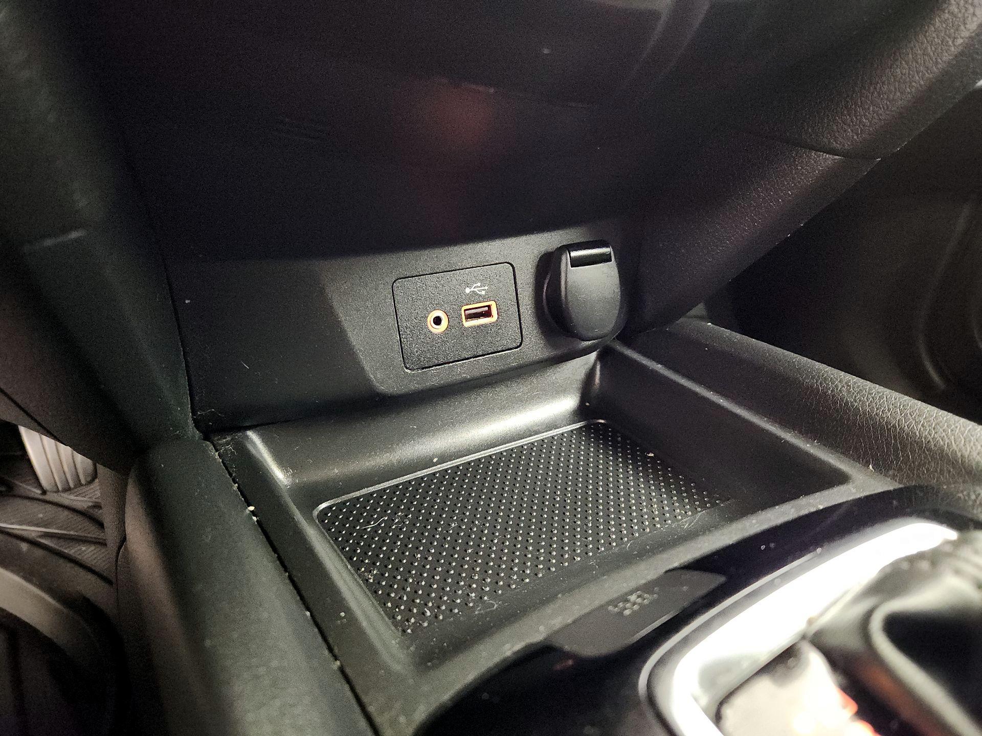 Thumbnail: 2018 Nissan Rogue - 18