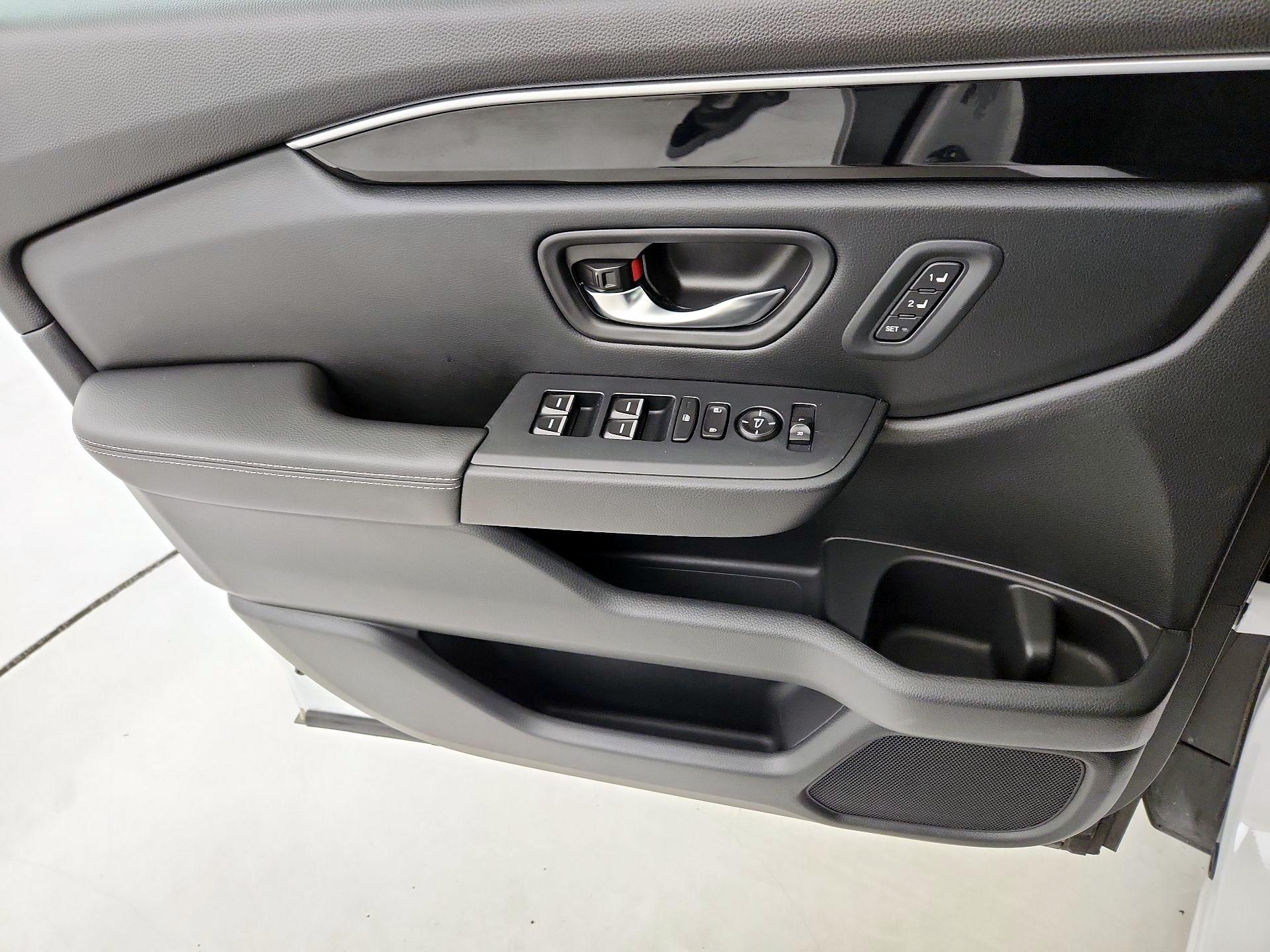 Thumbnail: 2023 Honda Pilot - 12