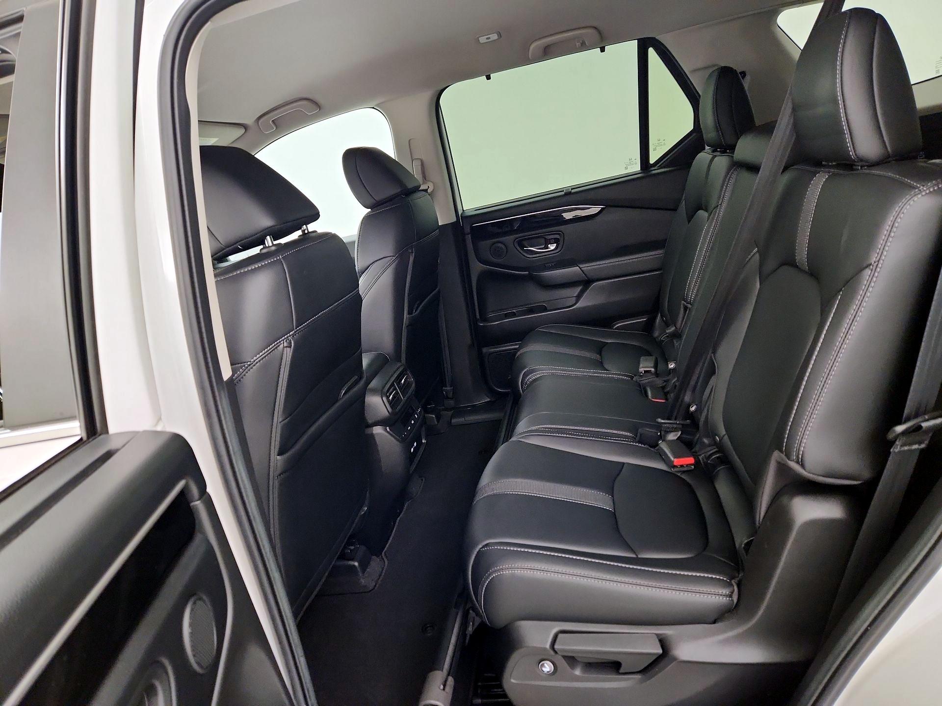 Thumbnail: 2023 Honda Pilot - 19