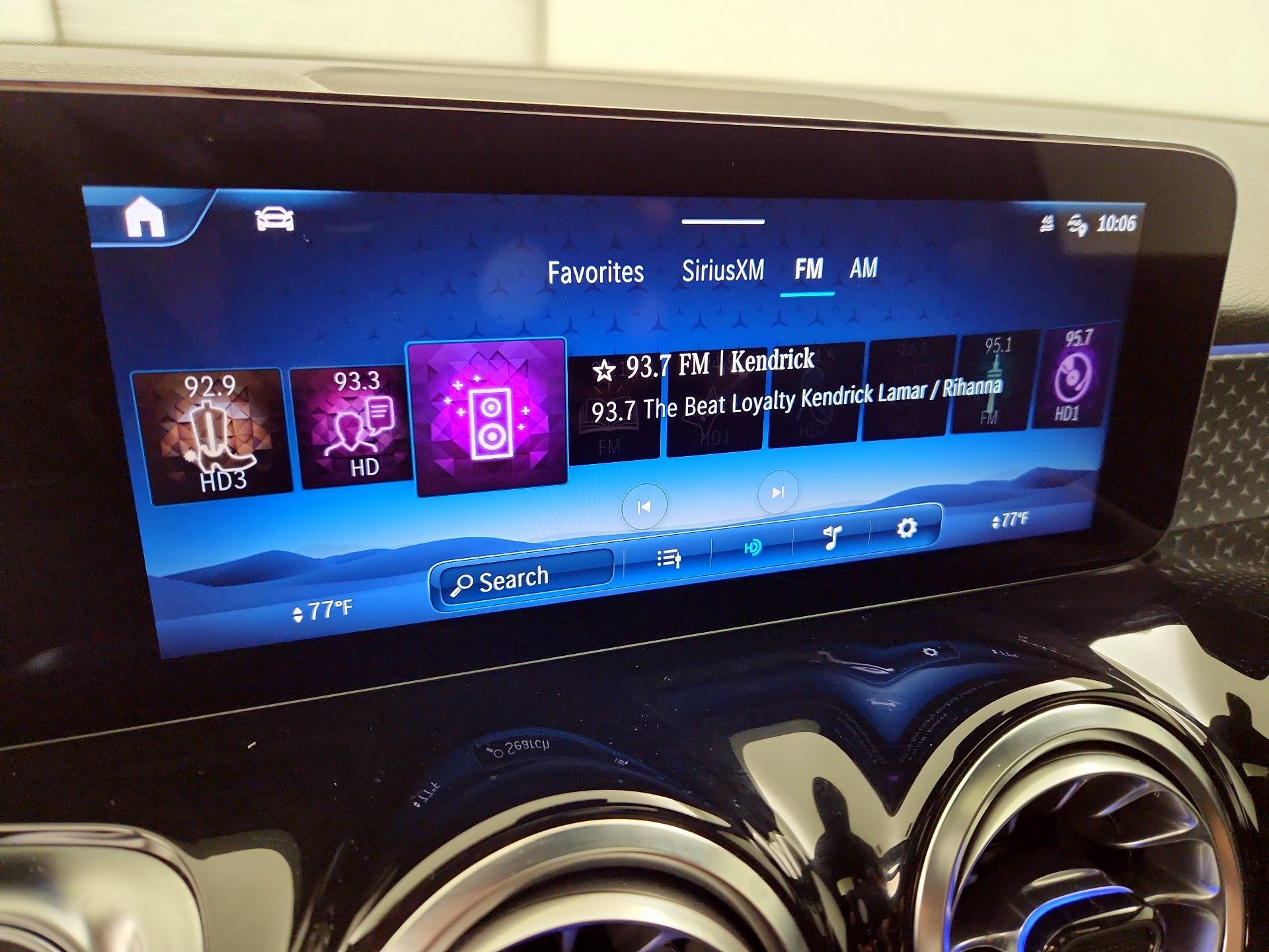 Thumbnail: 2024 Mercedes-Benz GLB - 15