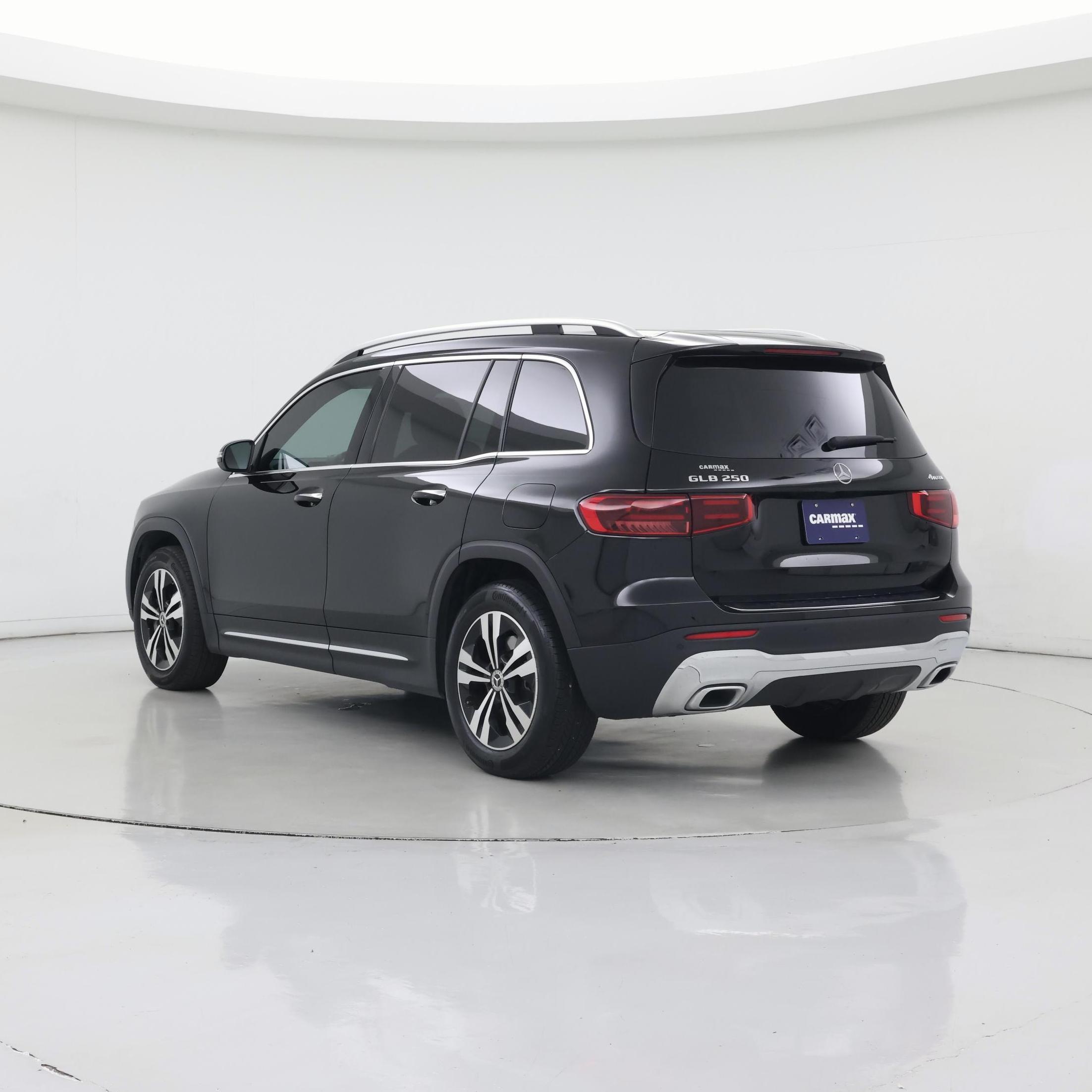 Thumbnail: 2024 Mercedes-Benz GLB - 2