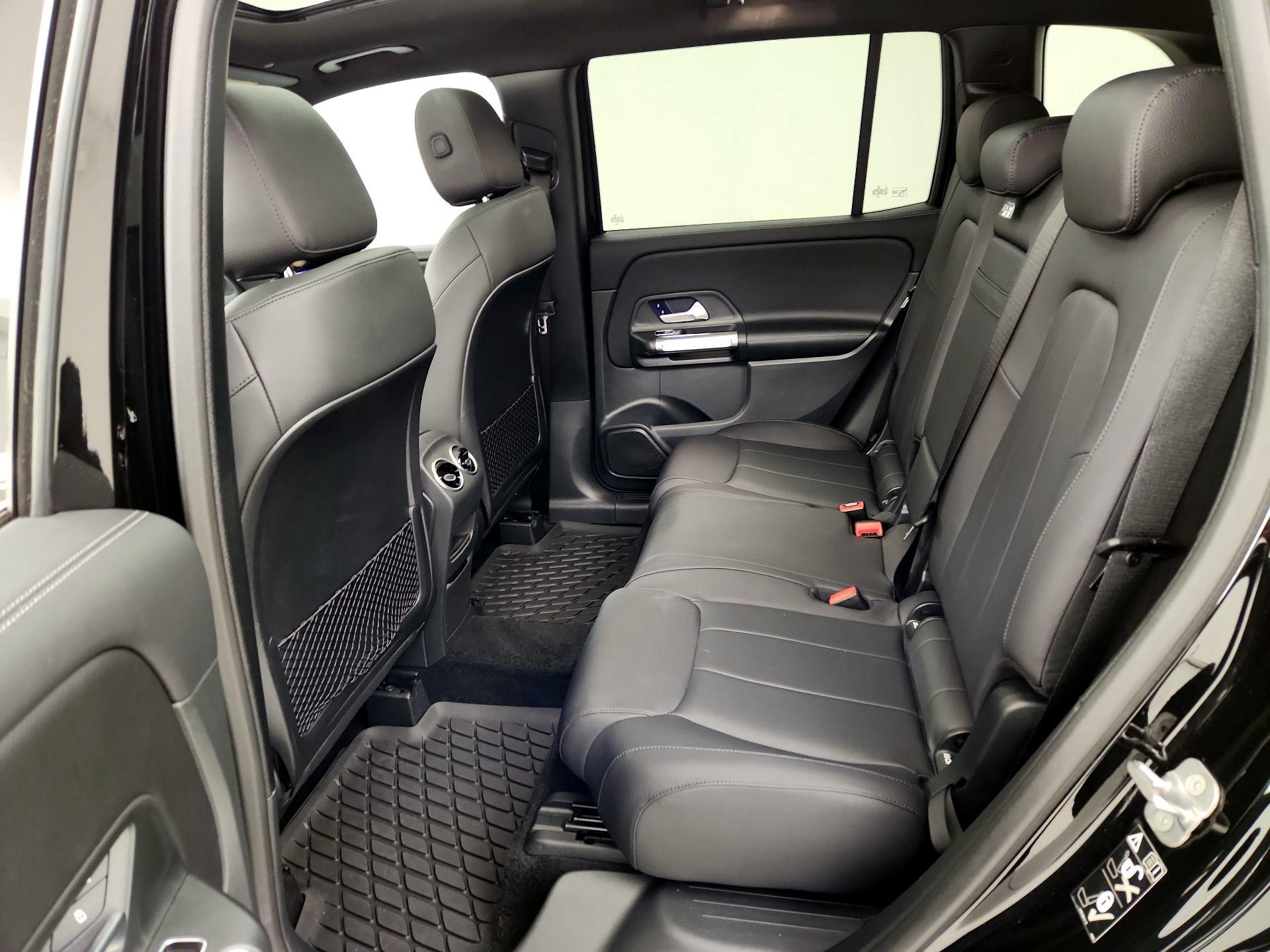 Thumbnail: 2024 Mercedes-Benz GLB - 20