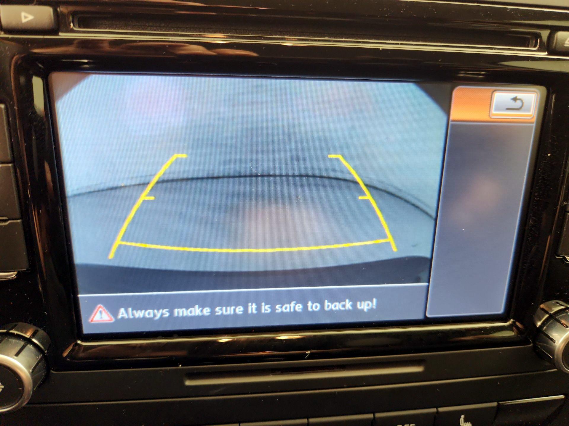 Thumbnail: 2015 Volkswagen Passat - 14