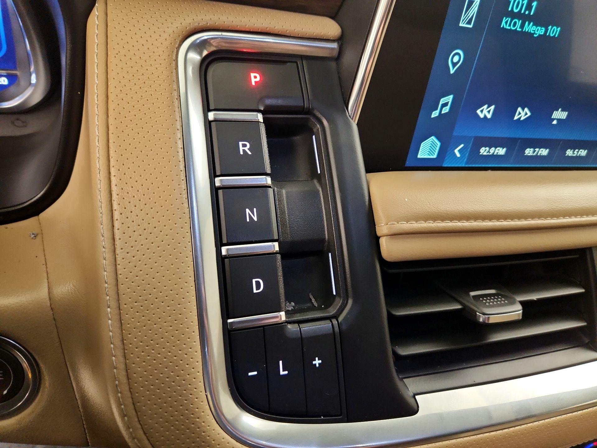 Thumbnail: 2024 Chevrolet Suburban - 17