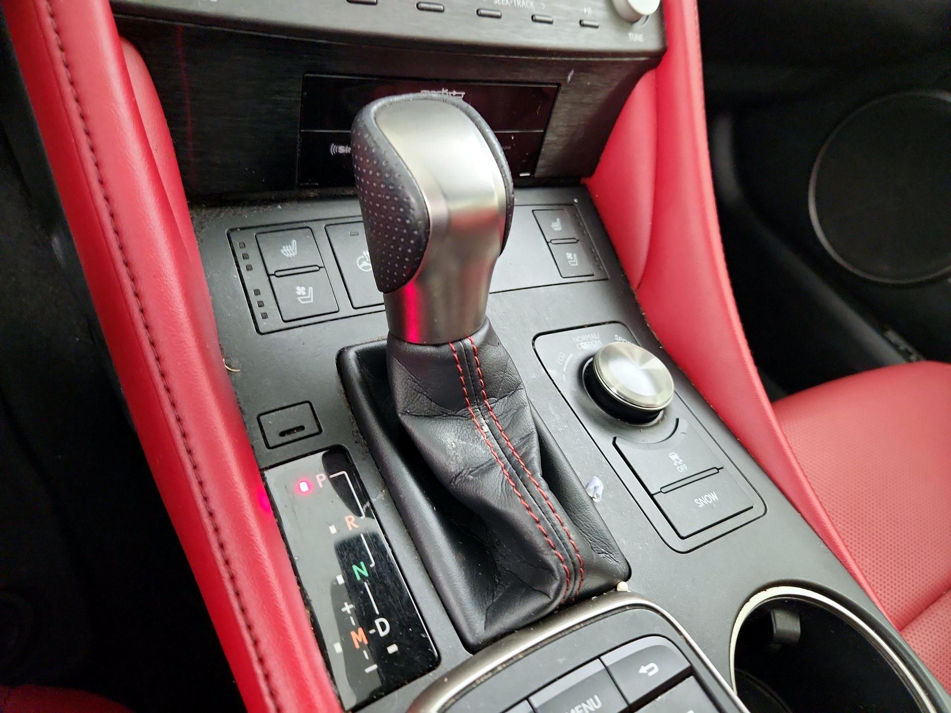 Thumbnail: 2020 Lexus RC - 18