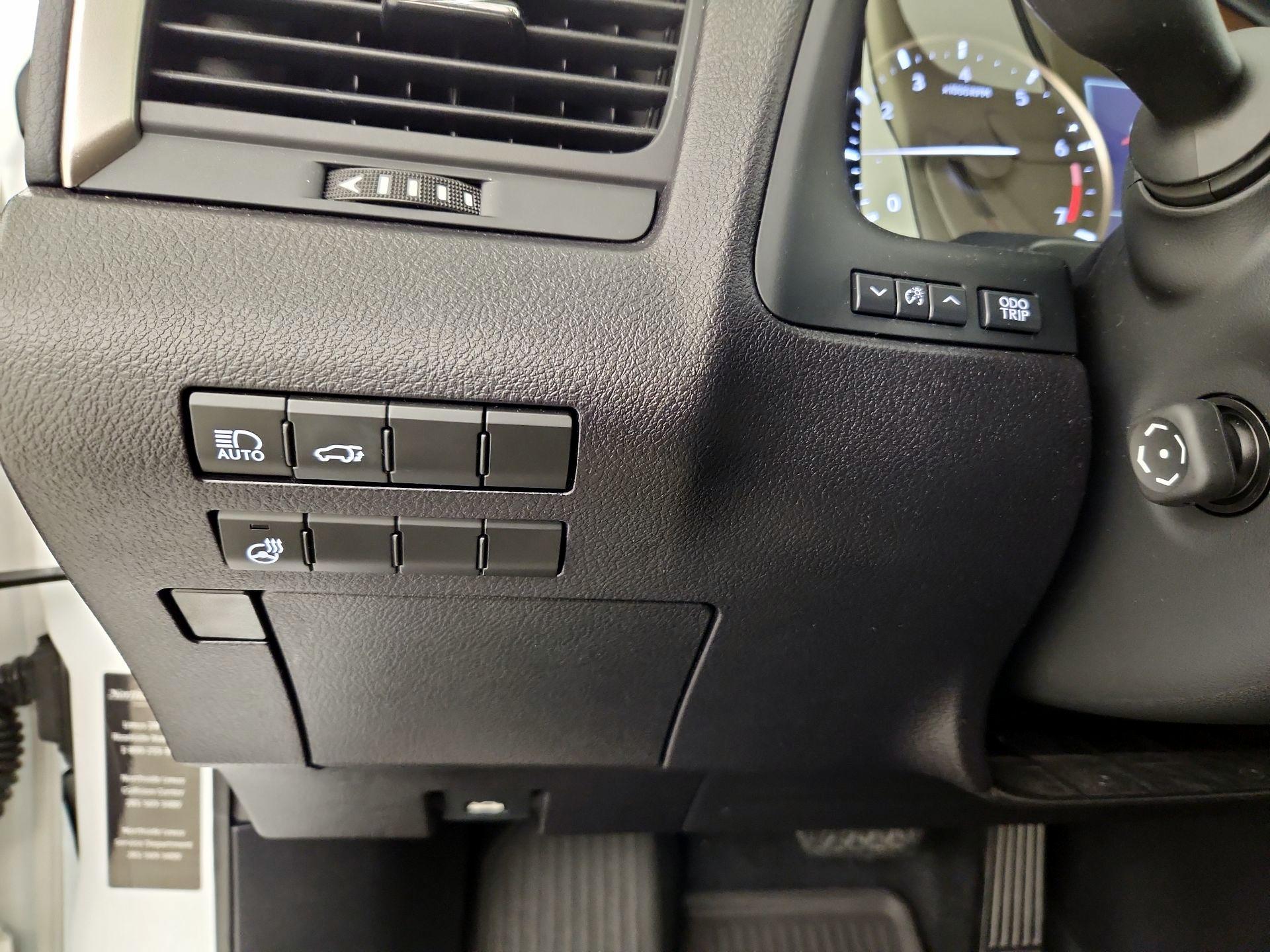 Thumbnail: 2022 Lexus RX - 13