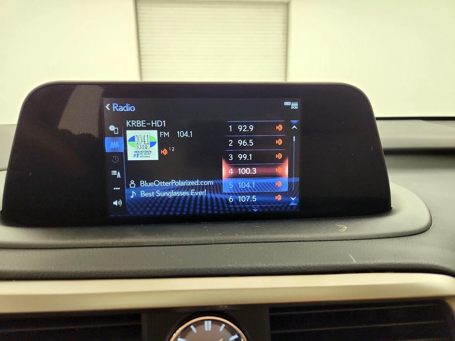 Thumbnail: 2022 Lexus RX - 15