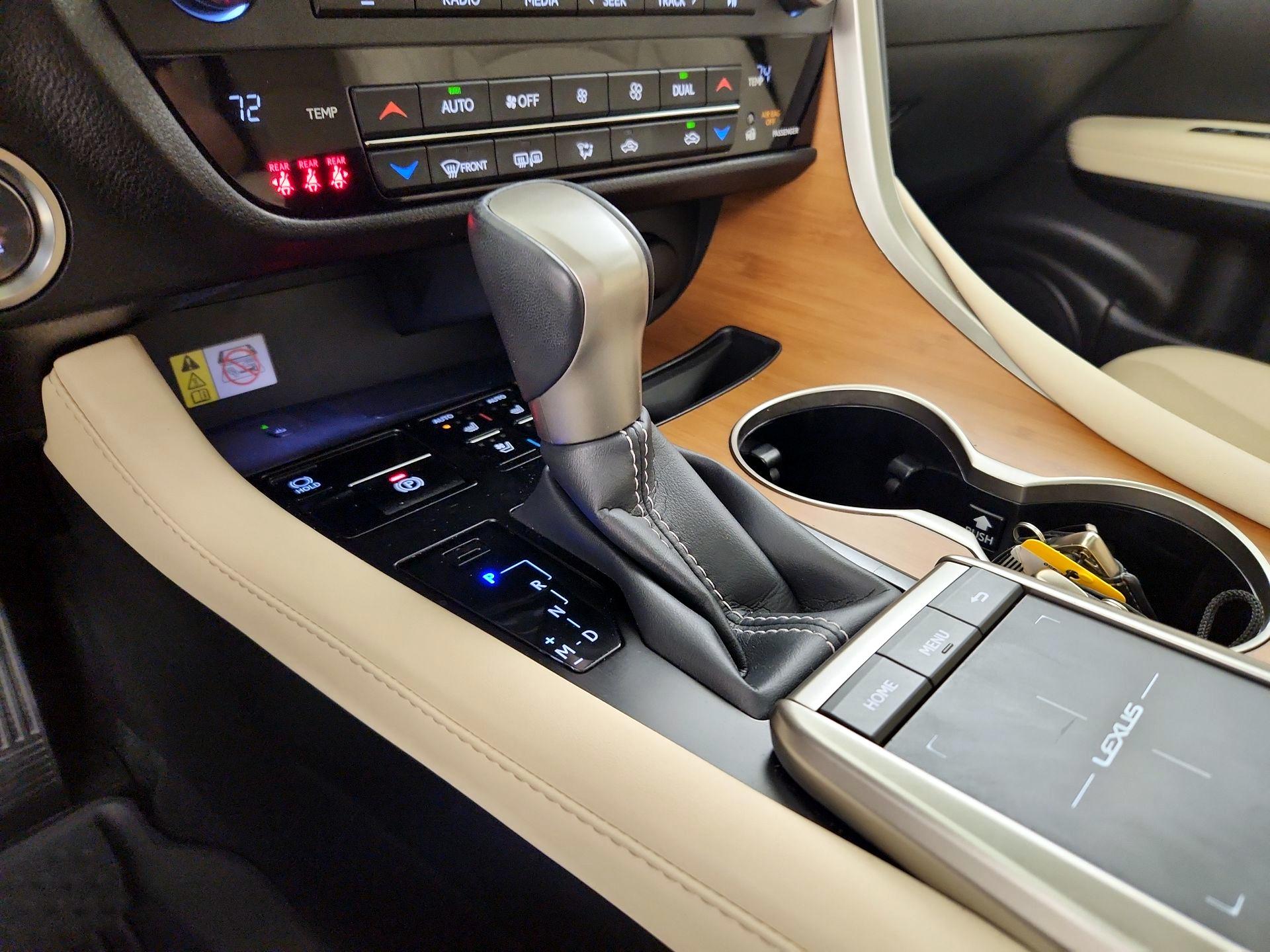 Thumbnail: 2022 Lexus RX - 17