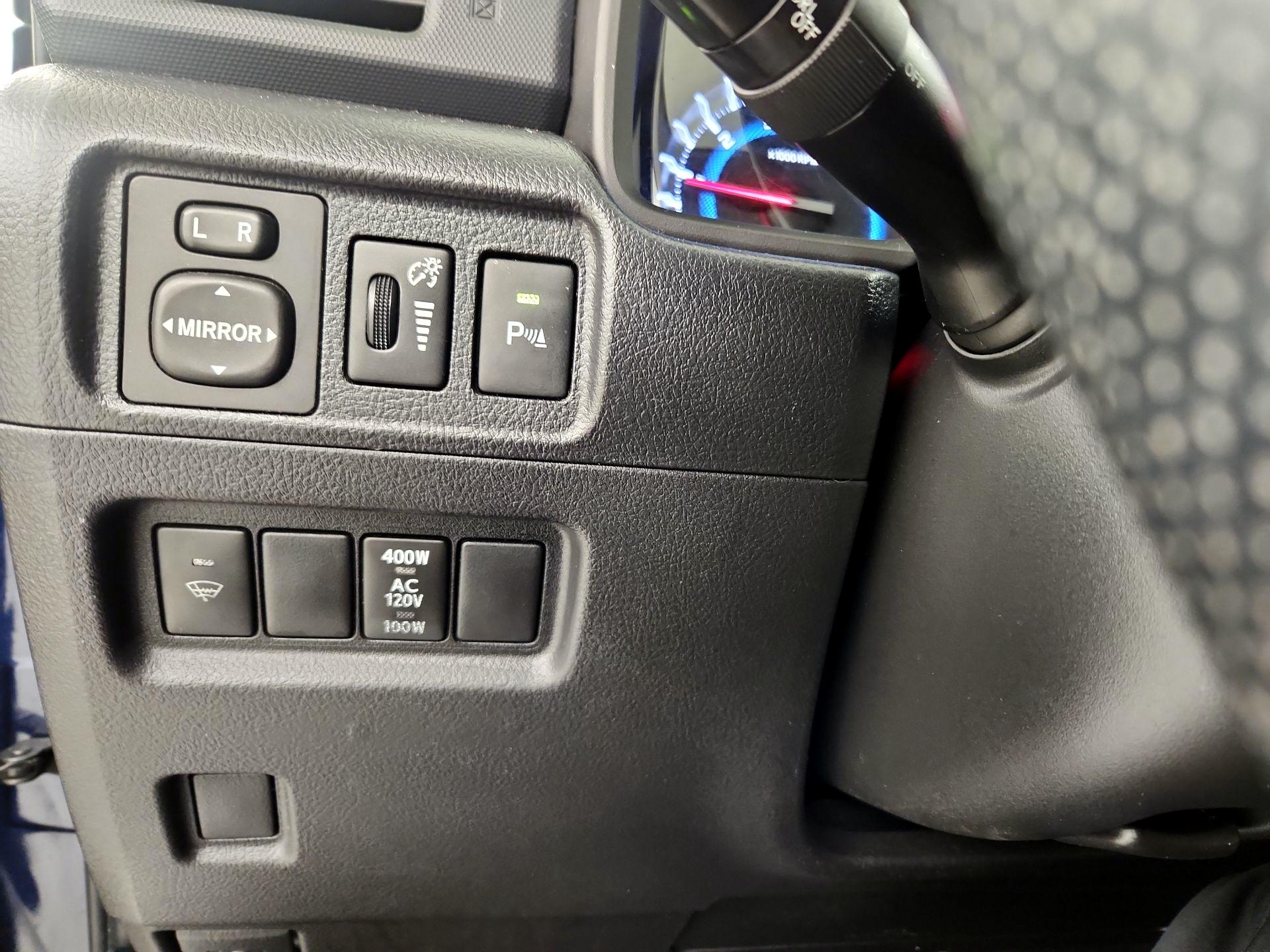 Thumbnail: 2018 Toyota 4Runner - 13