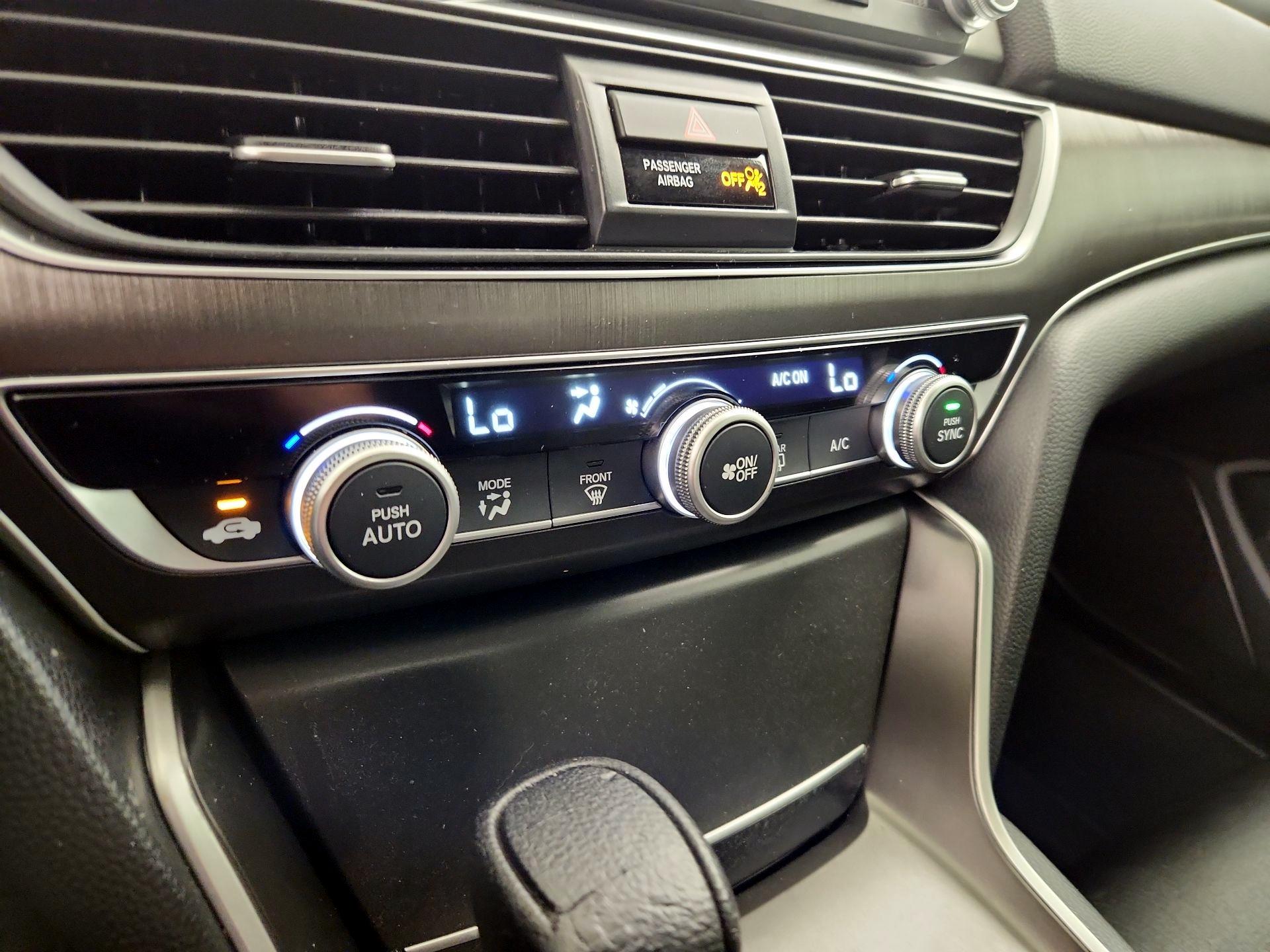 Thumbnail: 2018 Honda Accord - 16