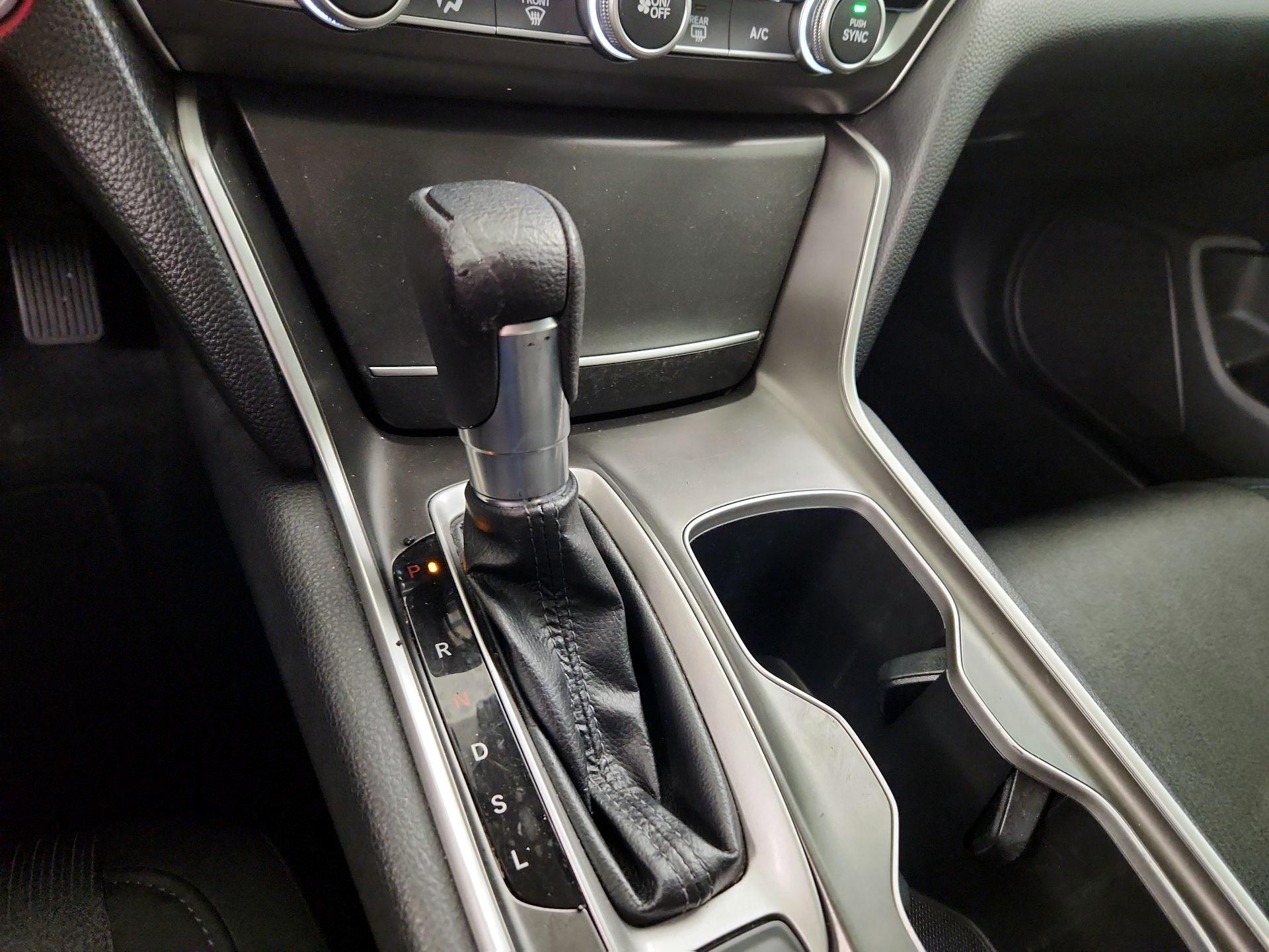 Thumbnail: 2018 Honda Accord - 17