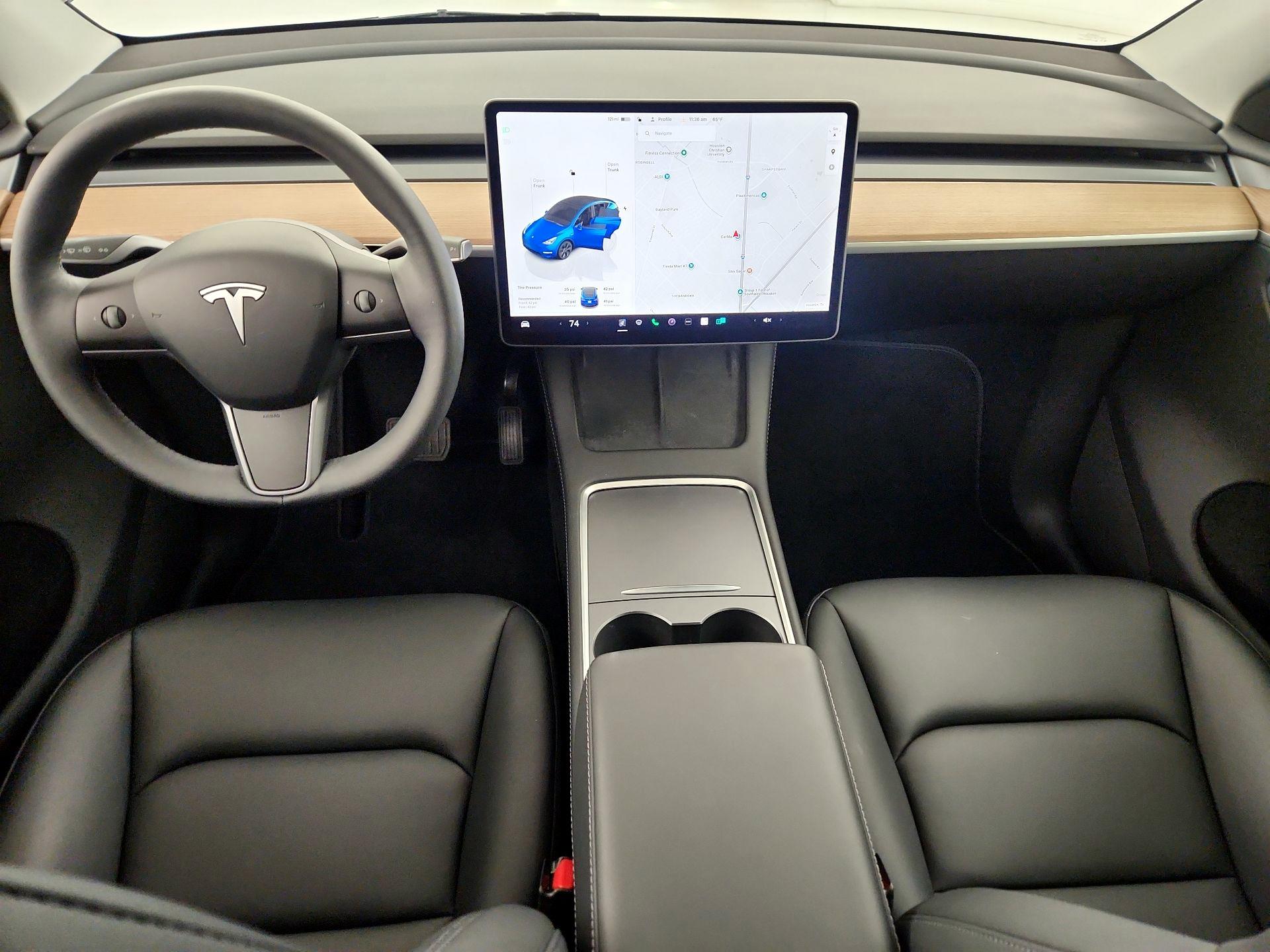 Thumbnail: 2025 Tesla Model Y - 9