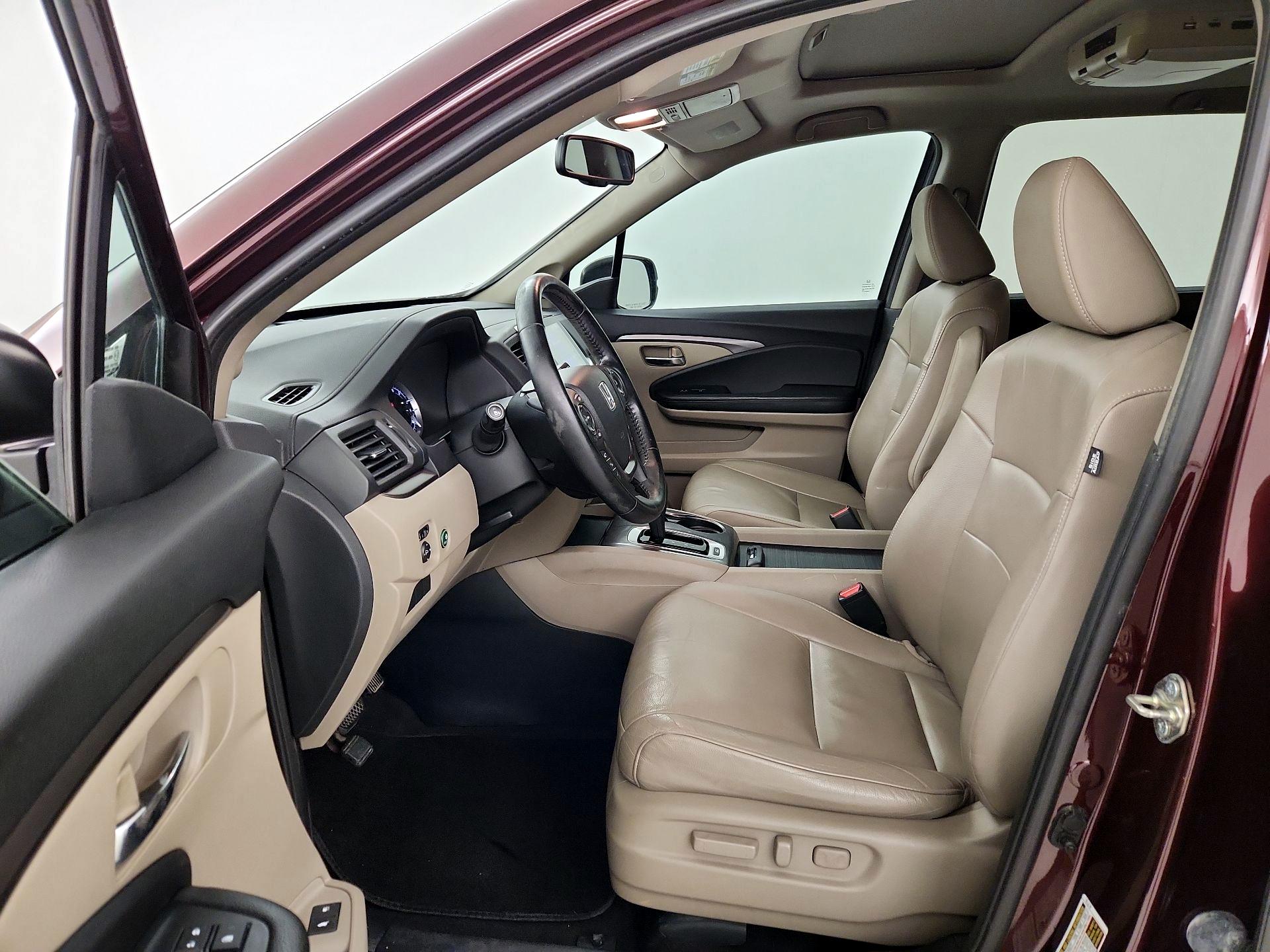 Thumbnail: 2016 Honda Pilot - 11