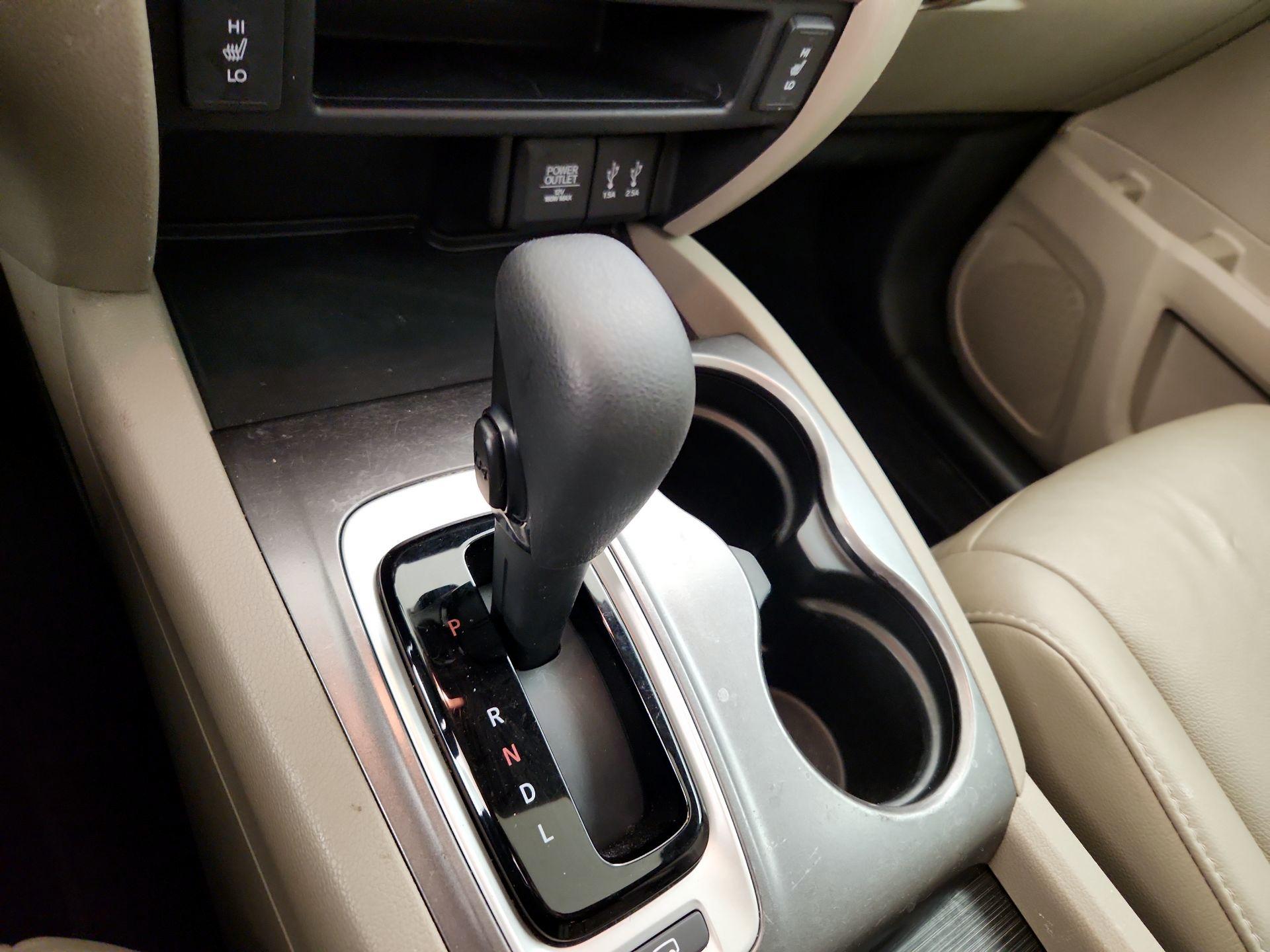 Thumbnail: 2016 Honda Pilot - 17