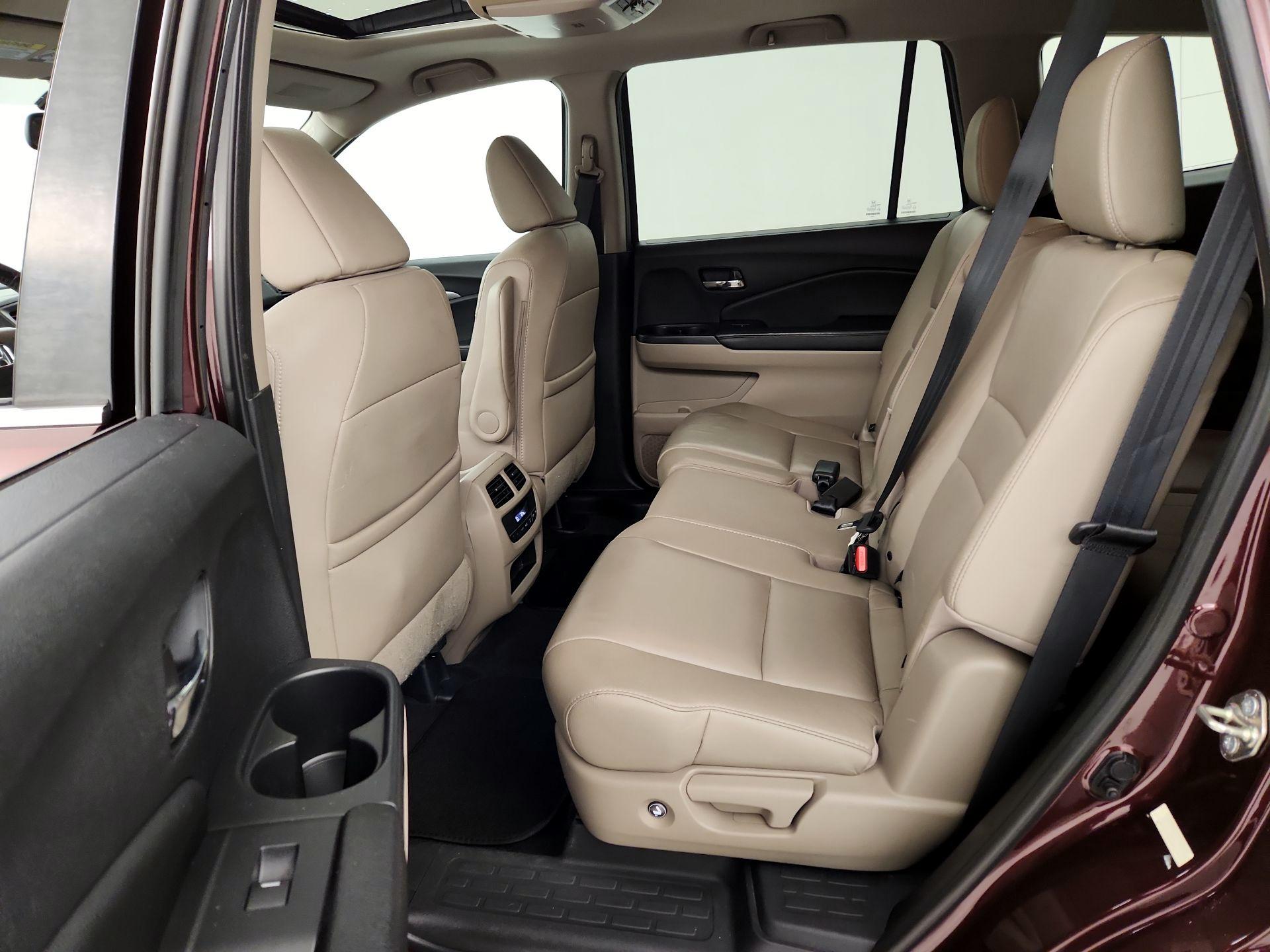 Thumbnail: 2016 Honda Pilot - 20