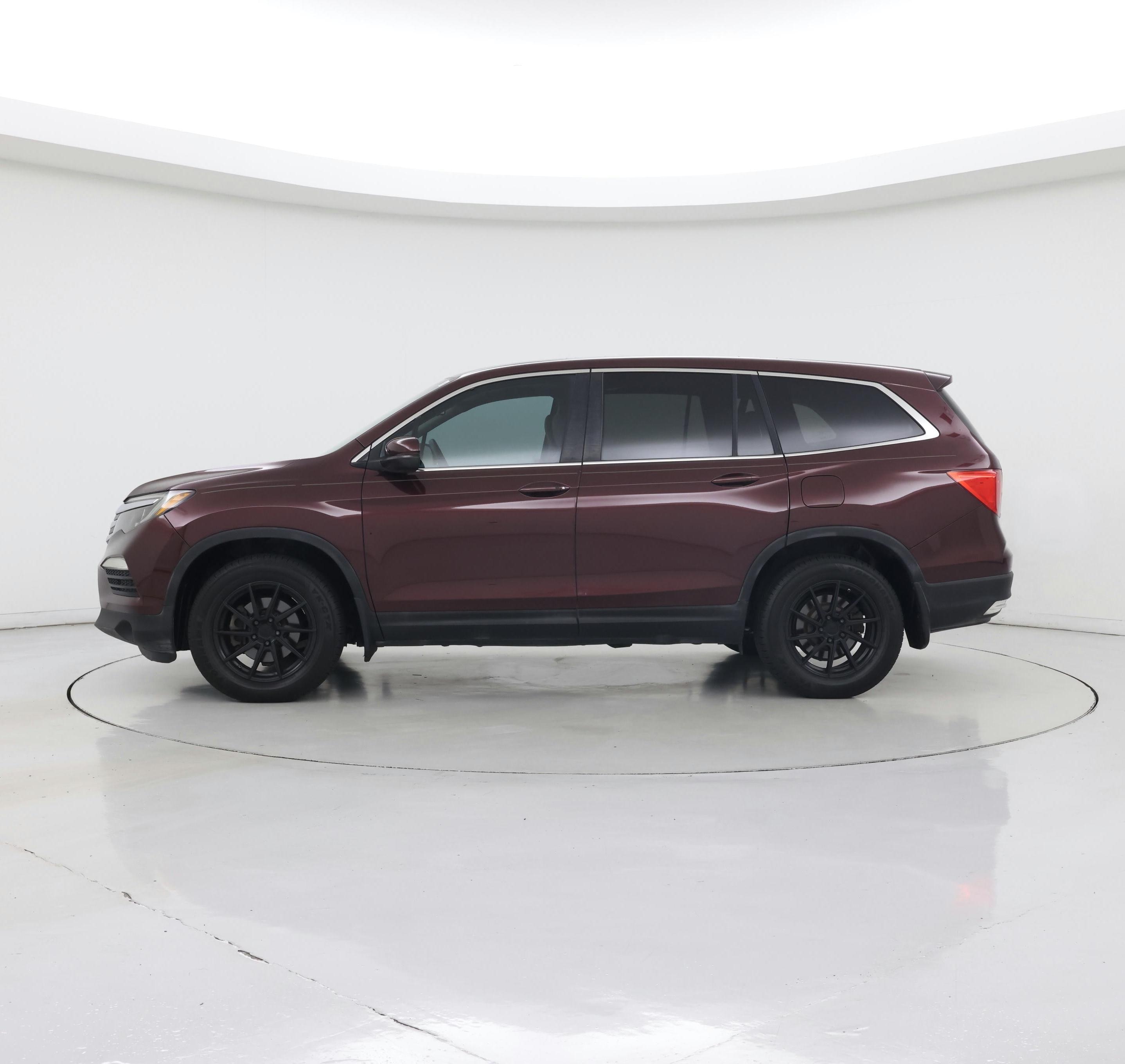 Thumbnail: 2016 Honda Pilot - 3