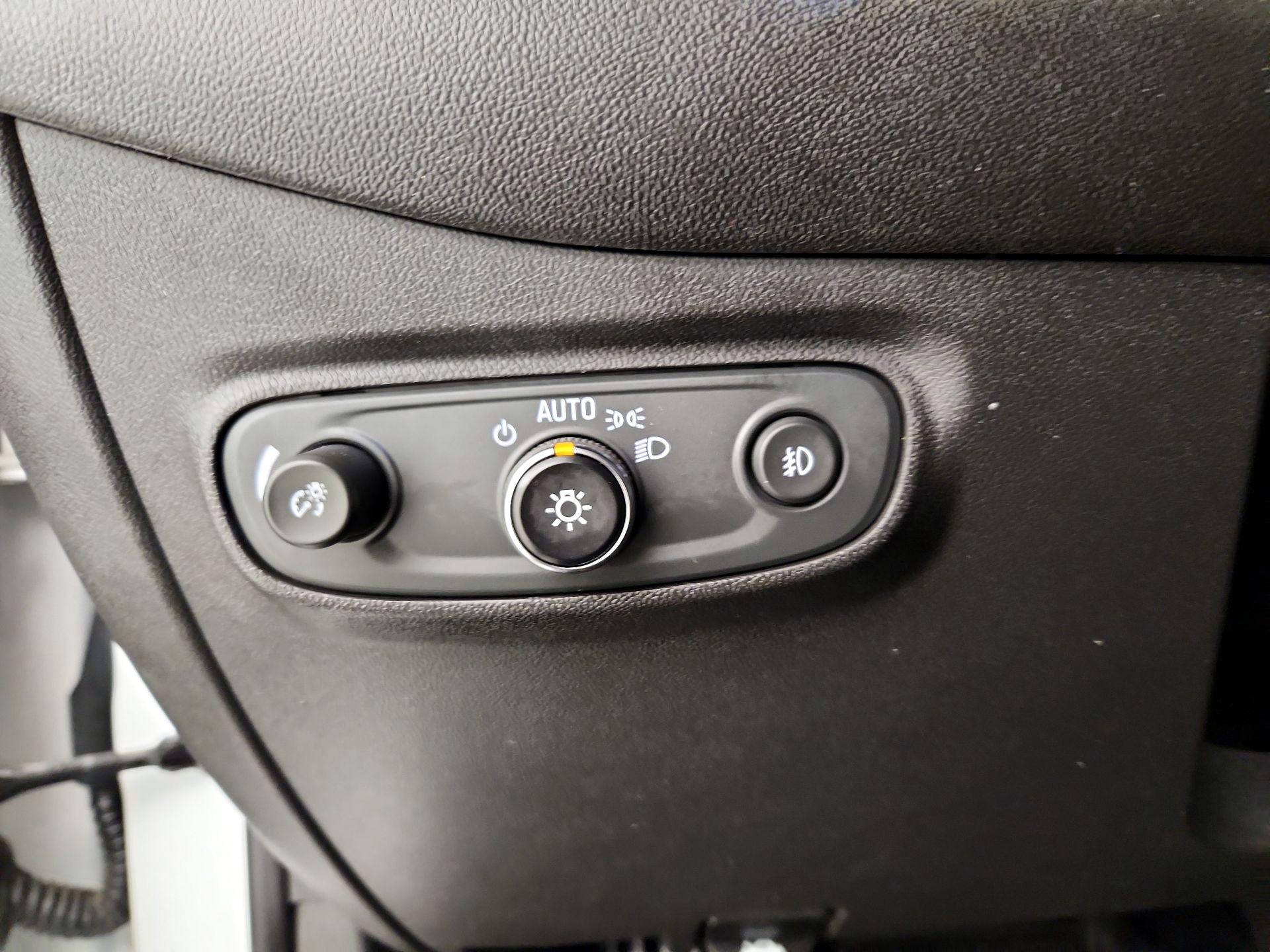 Thumbnail: 2020 Chevrolet Equinox - 13