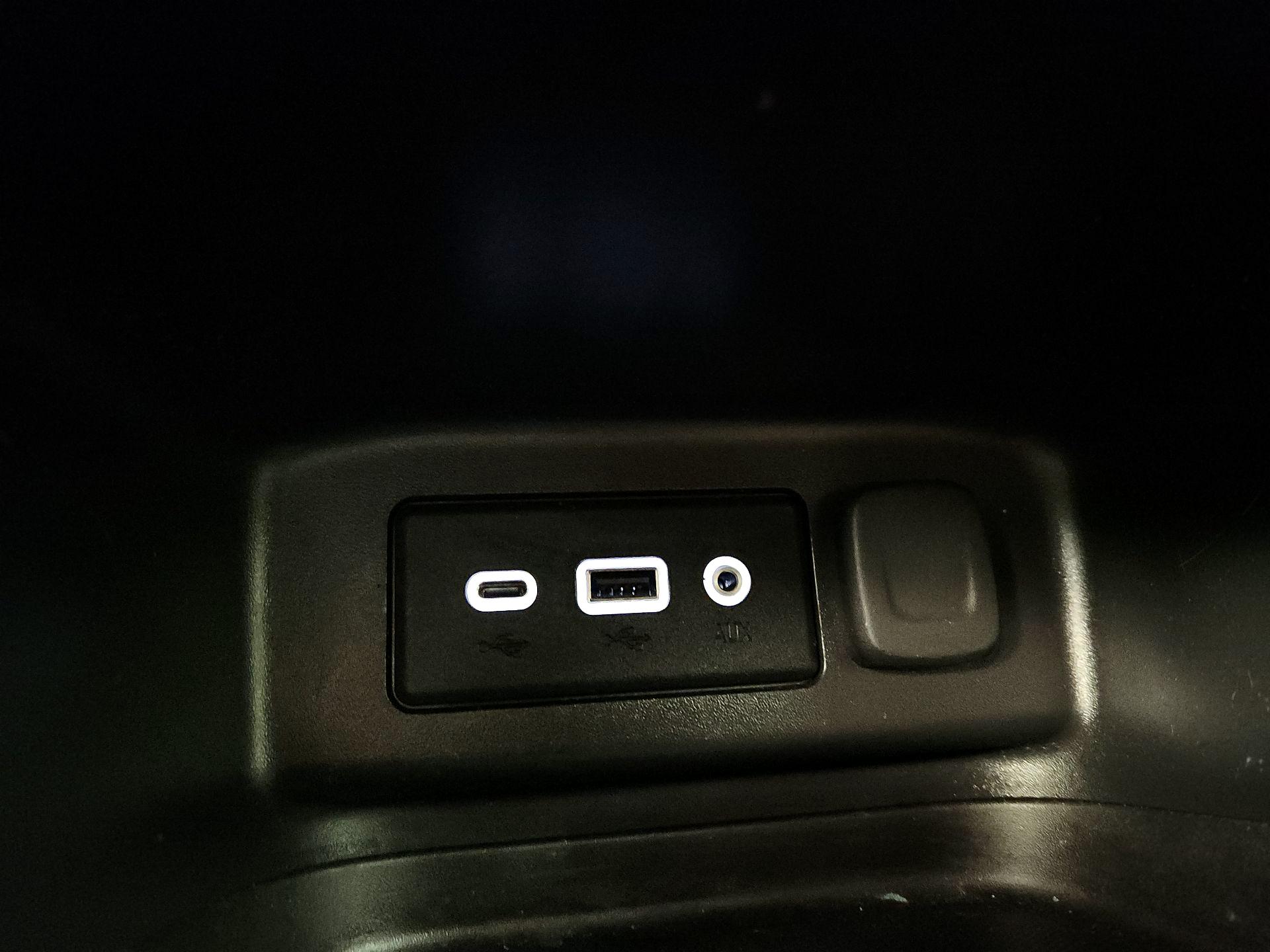 Thumbnail: 2020 Chevrolet Equinox - 18