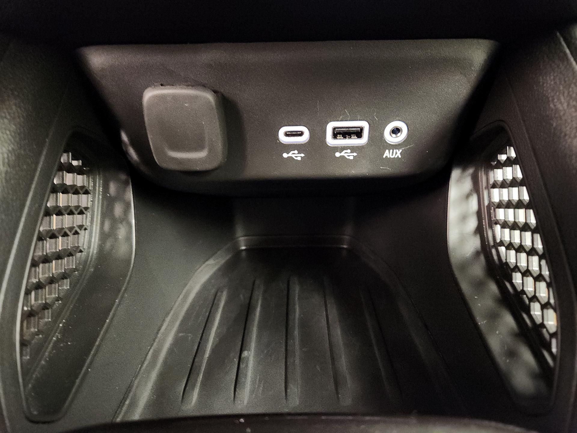 Thumbnail: 2023 Chevrolet TrailBlazer - 18