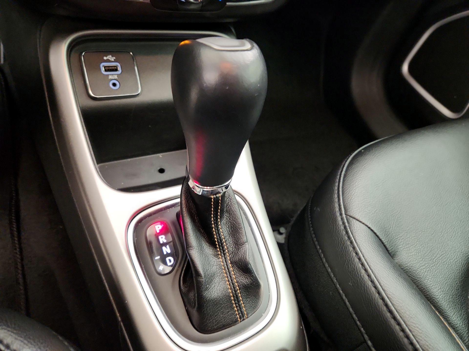 Thumbnail: 2018 Jeep Compass - 17