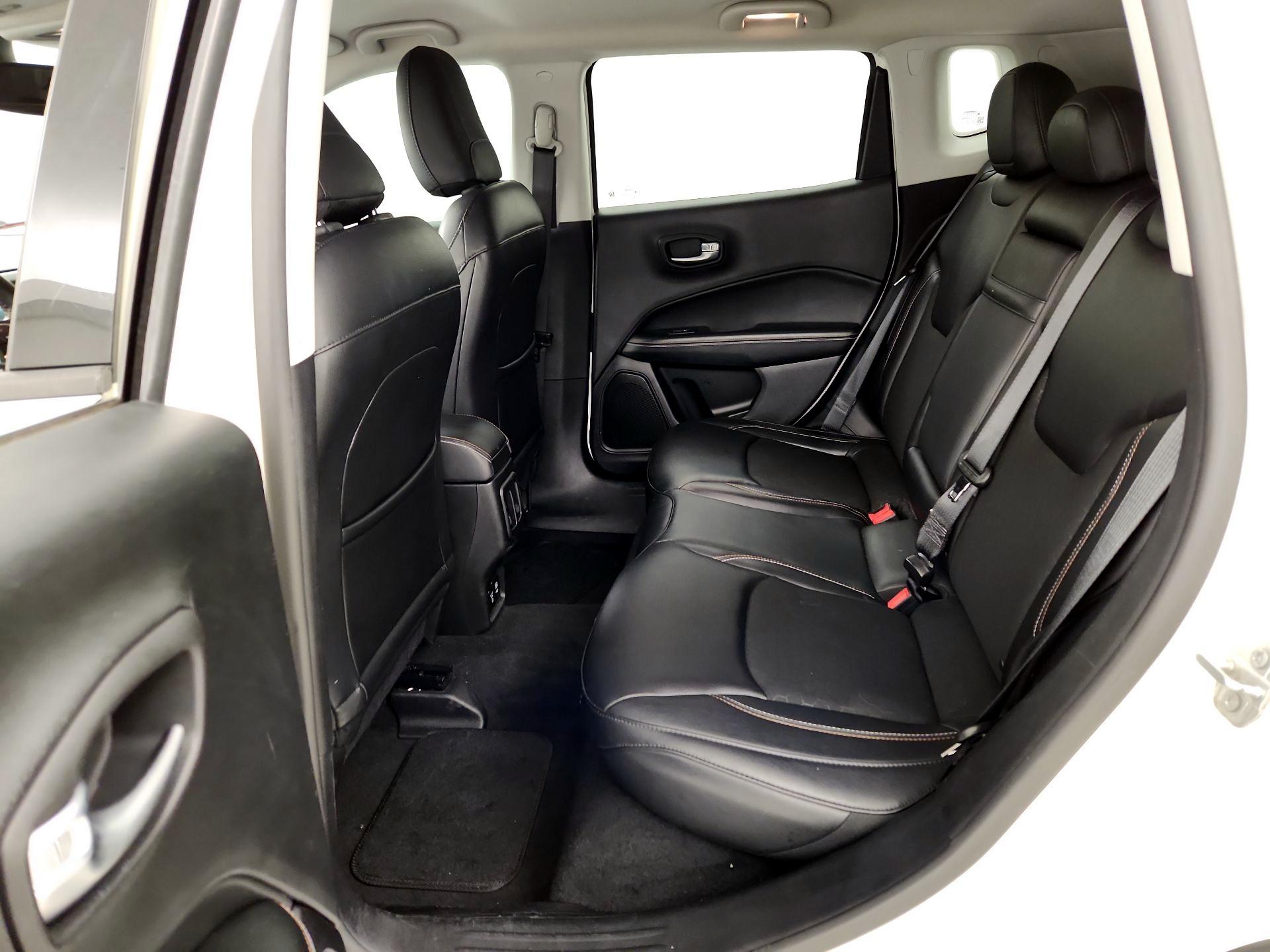 Thumbnail: 2018 Jeep Compass - 19