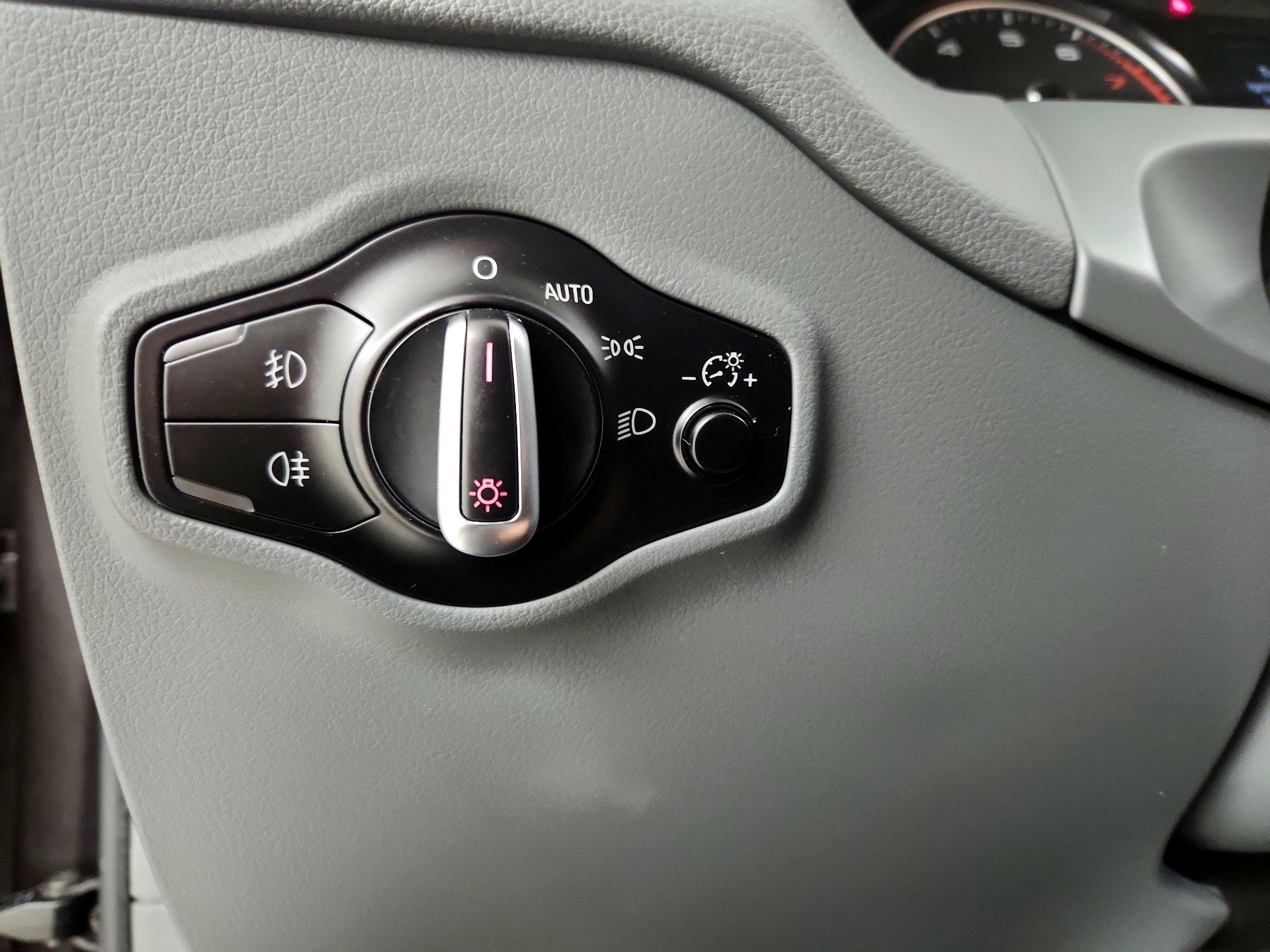 Thumbnail: 2015 Audi Q5 - 13