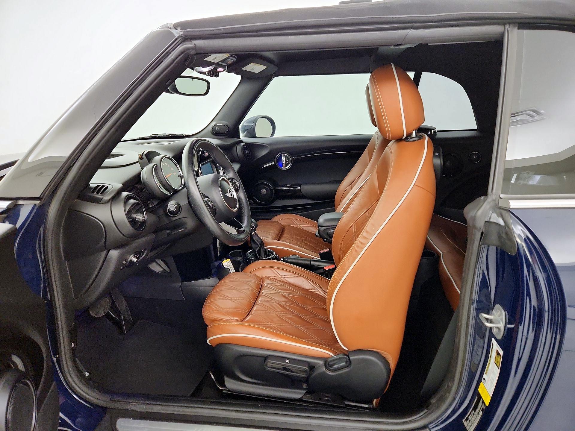 Thumbnail: 2017 MINI Cooper - 11