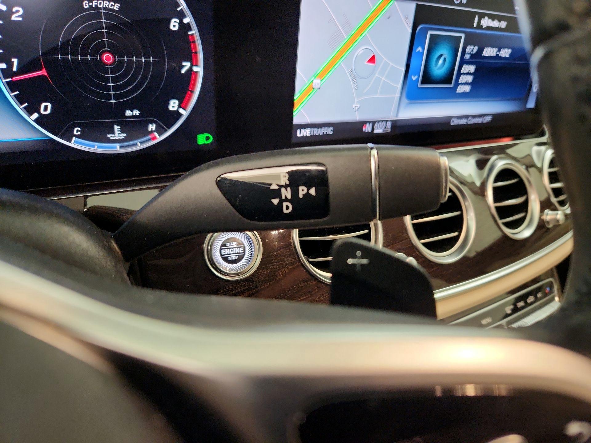 Thumbnail: 2020 Mercedes-Benz E-Class - 18