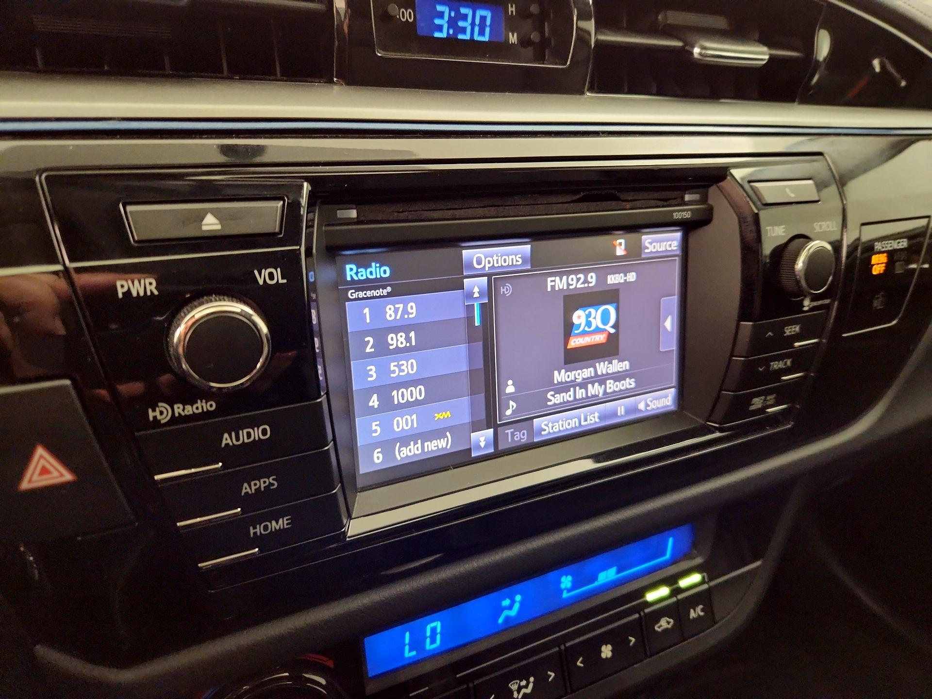 Thumbnail: 2015 Toyota Corolla - 15