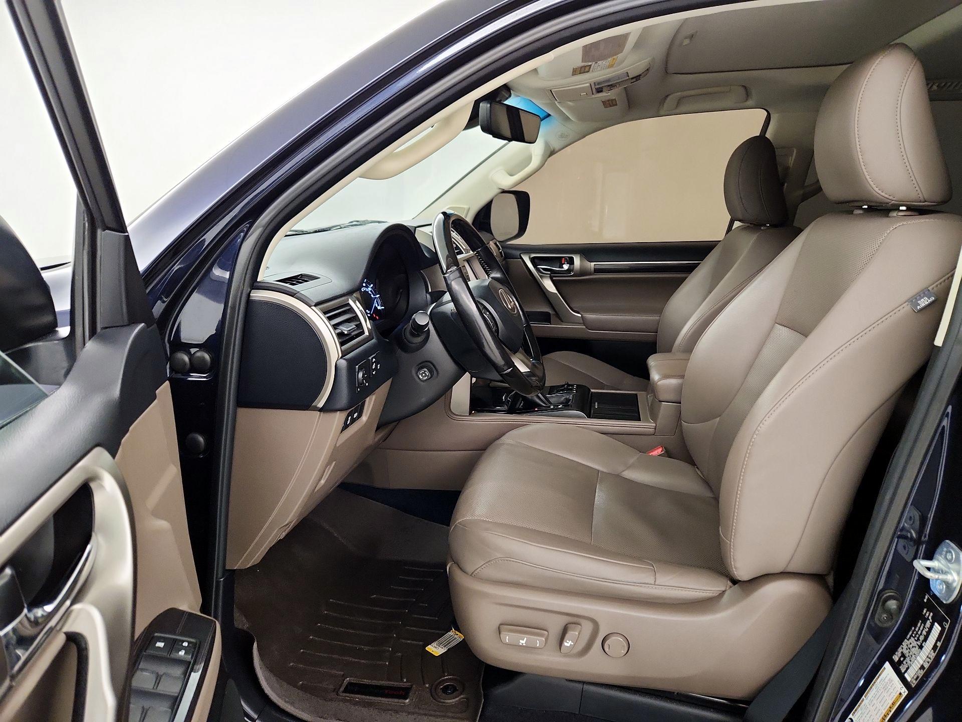 Thumbnail: 2020 Lexus GX - 11