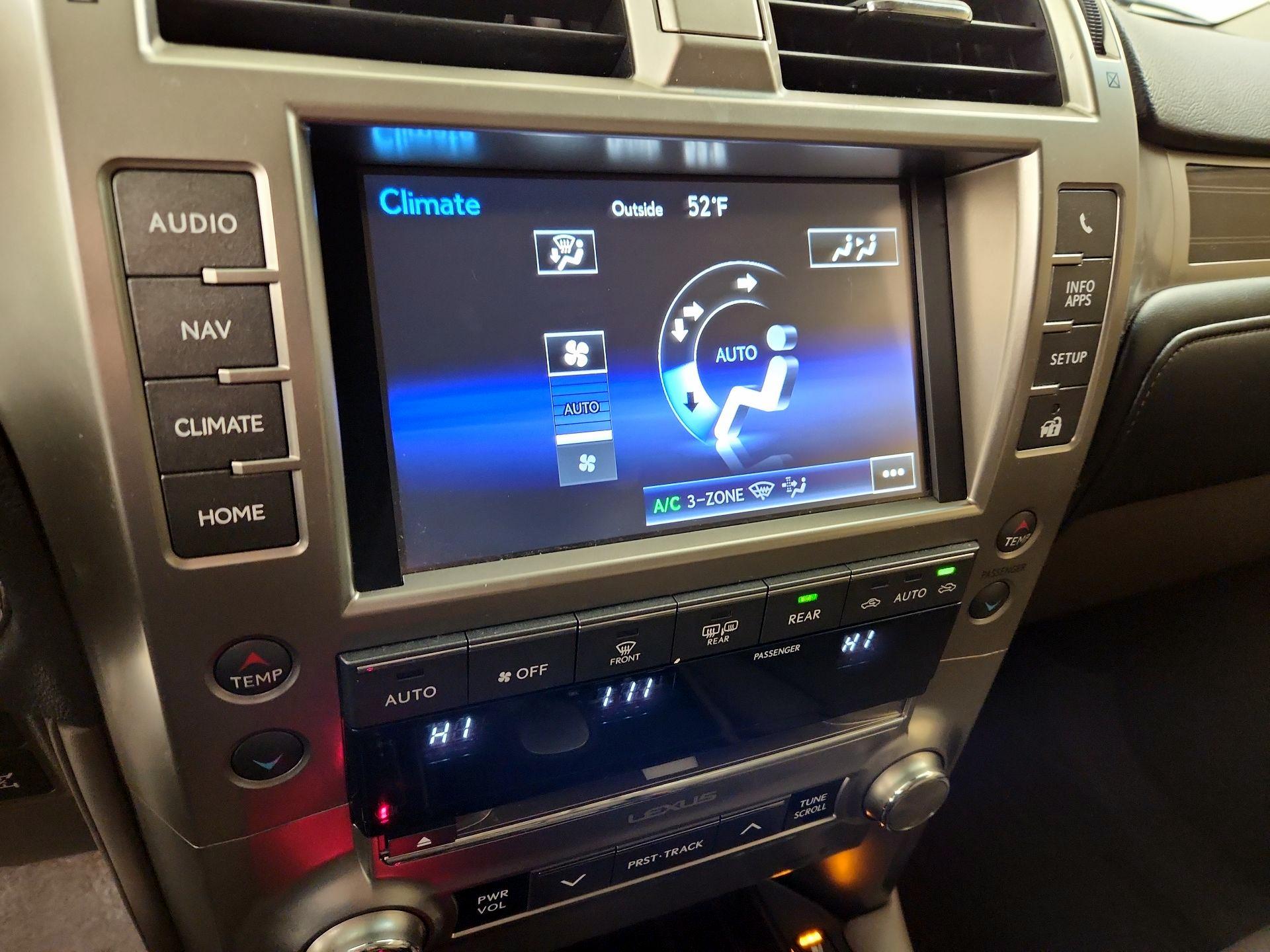 Thumbnail: 2020 Lexus GX - 17