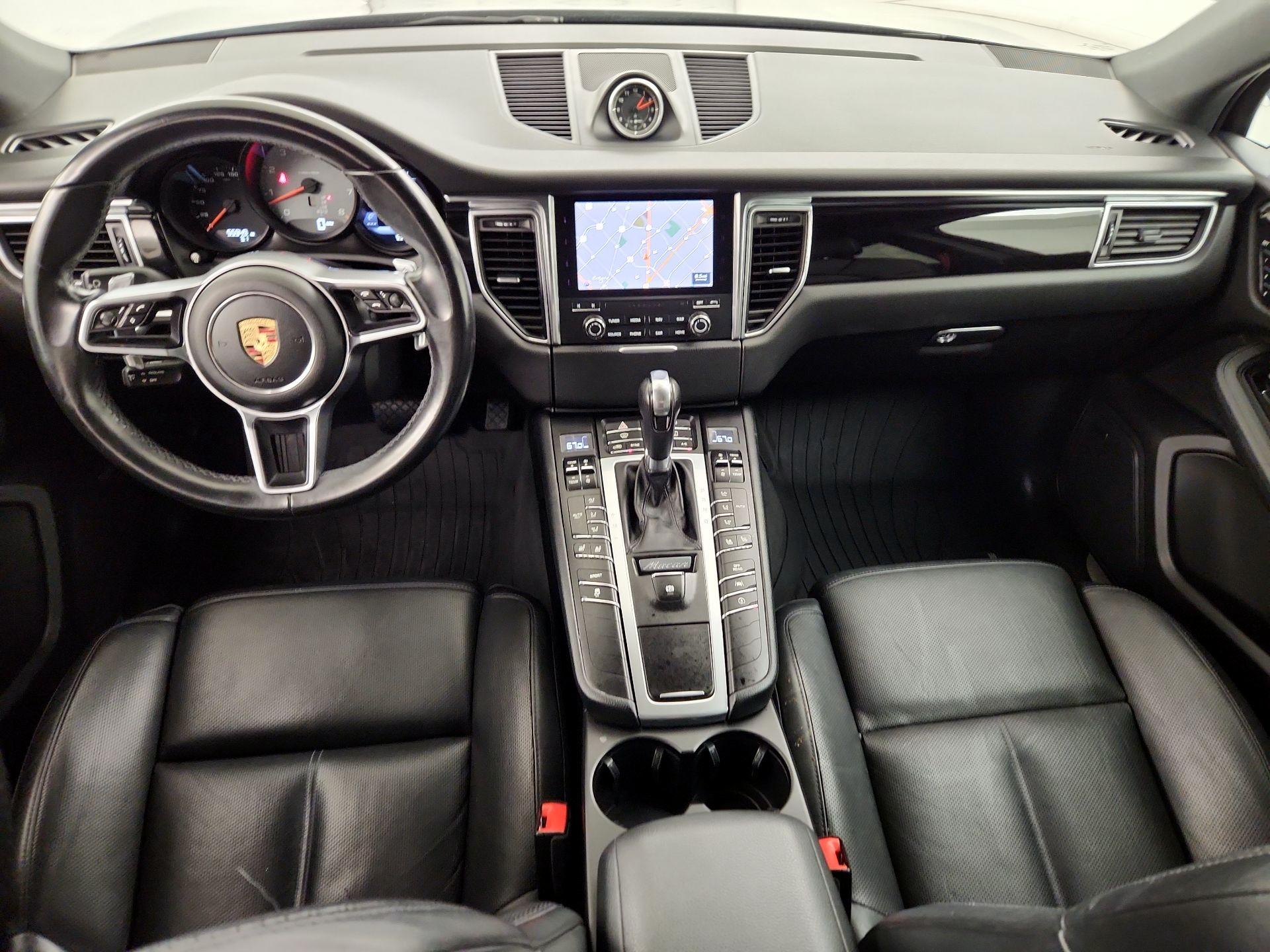 Thumbnail: 2017 Porsche Macan - 9