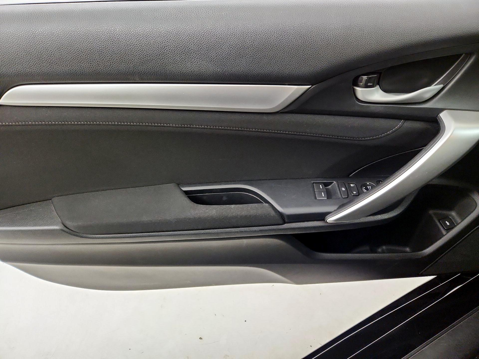 Thumbnail: 2019 Honda Civic - 12