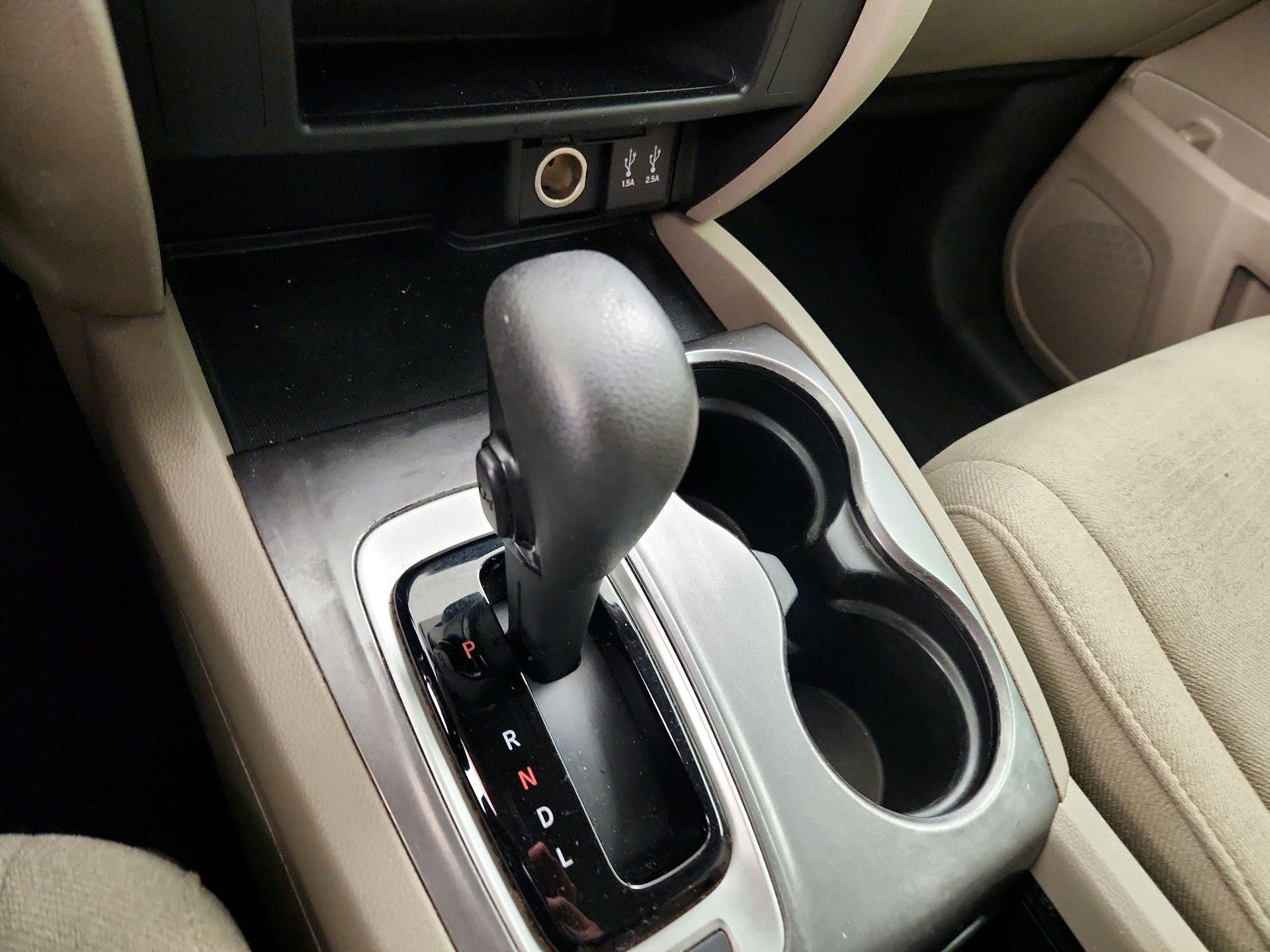 Thumbnail: 2016 Honda Pilot - 17