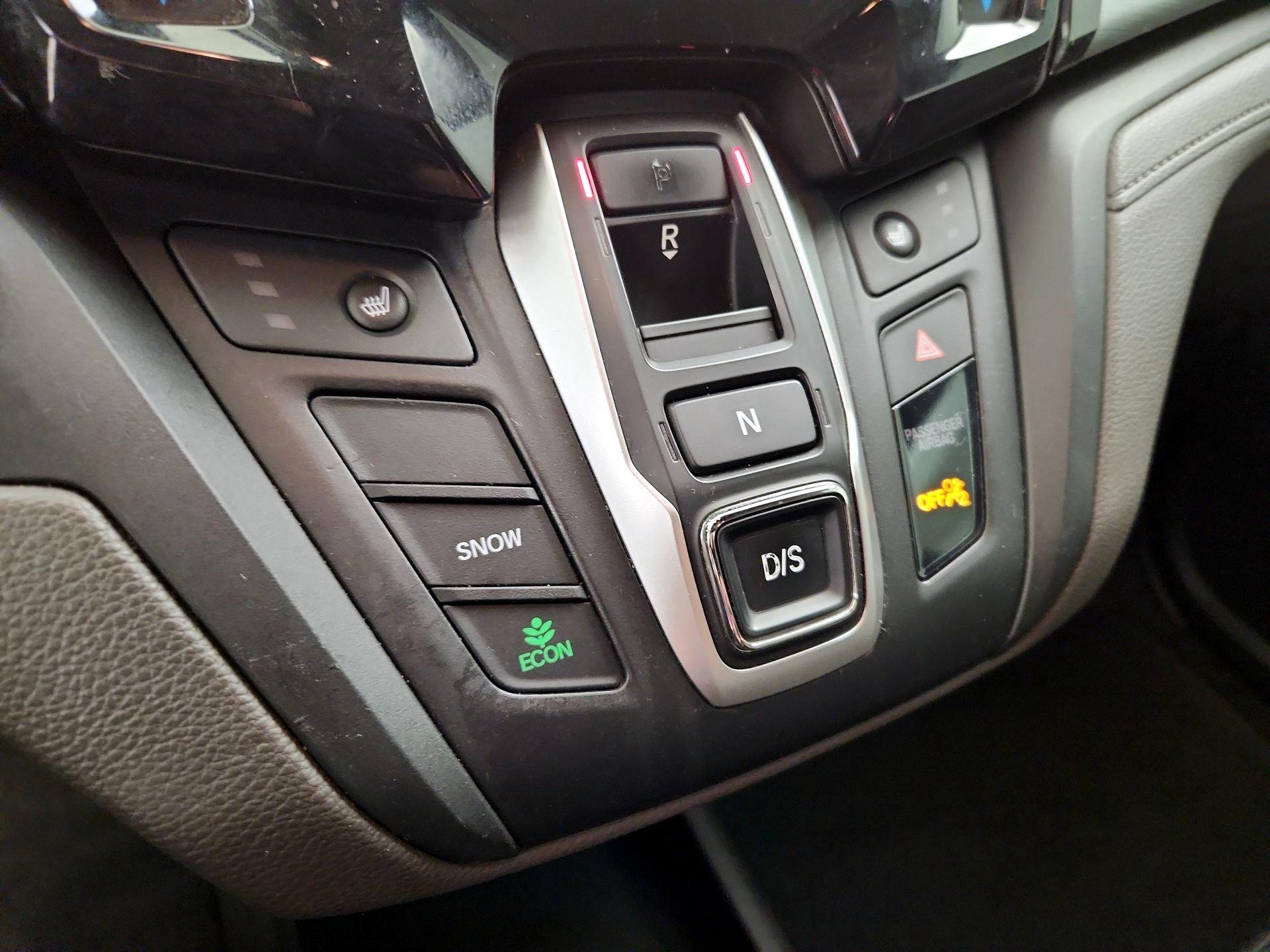 Thumbnail: 2018 Honda Odyssey - 17