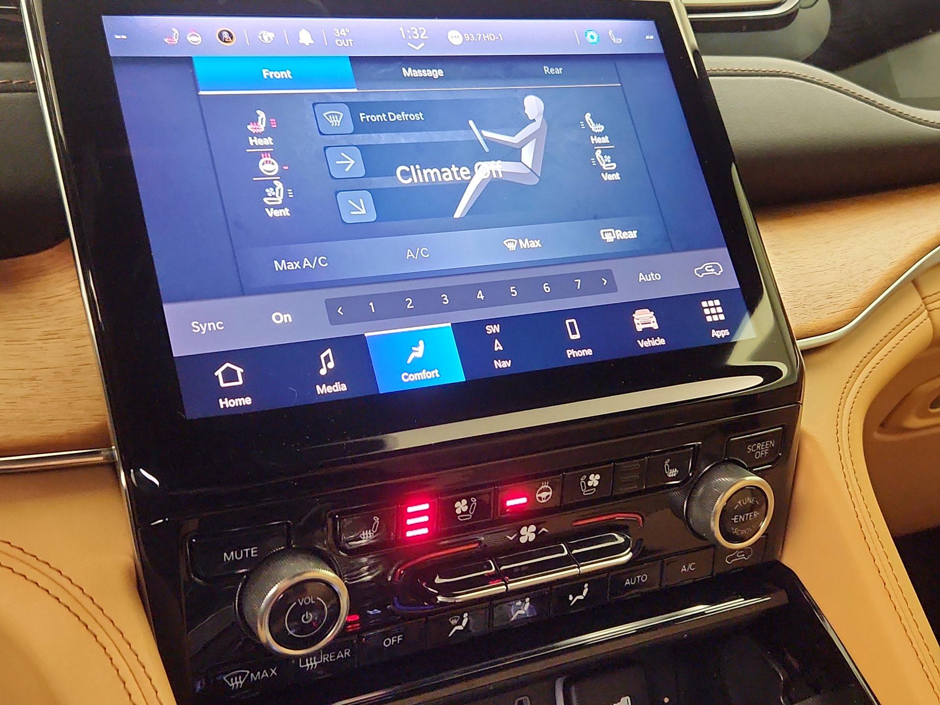 Thumbnail: 2023 Jeep Grand Cherokee - 17