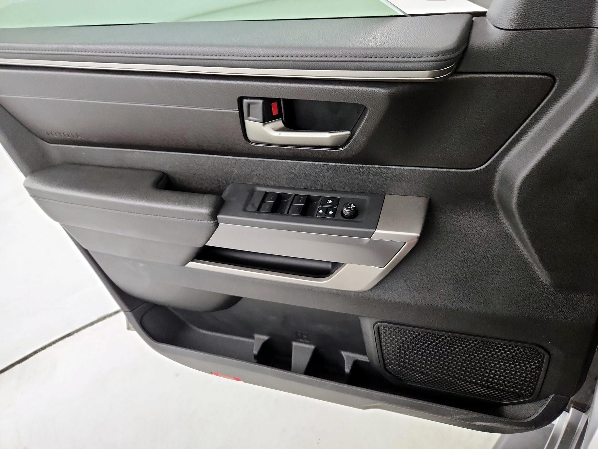 Thumbnail: 2022 Toyota Tundra - 12