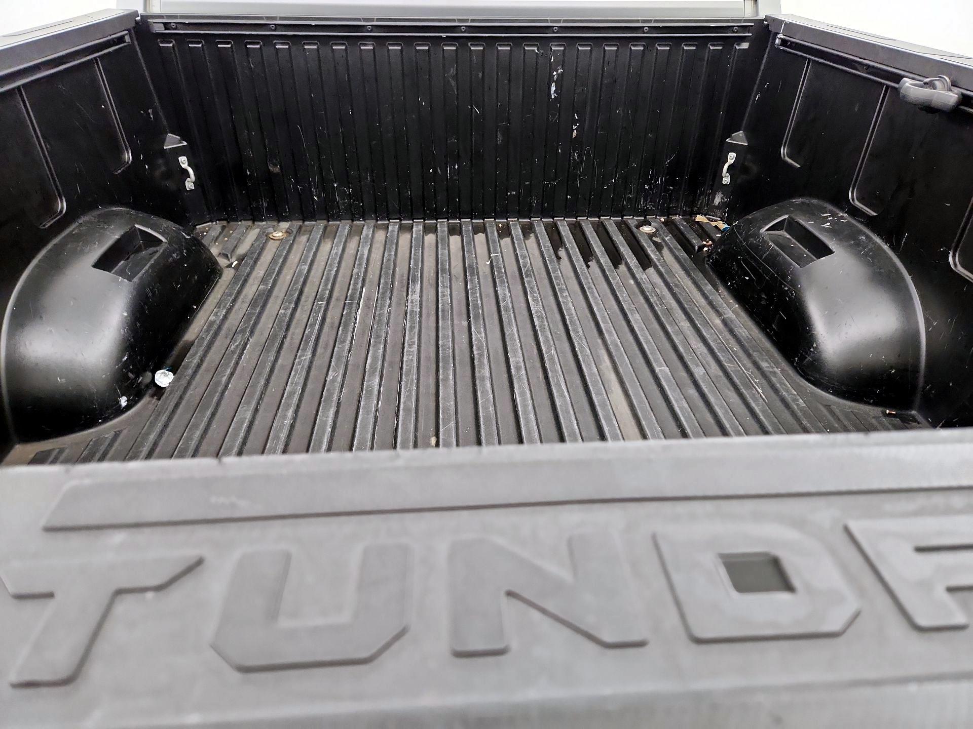 Thumbnail: 2022 Toyota Tundra - 20