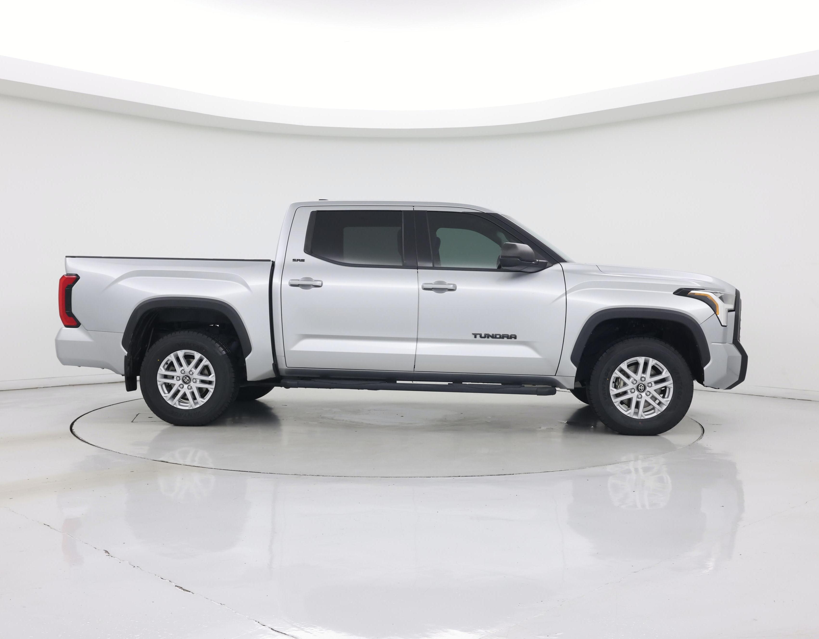 Thumbnail: 2022 Toyota Tundra - 7