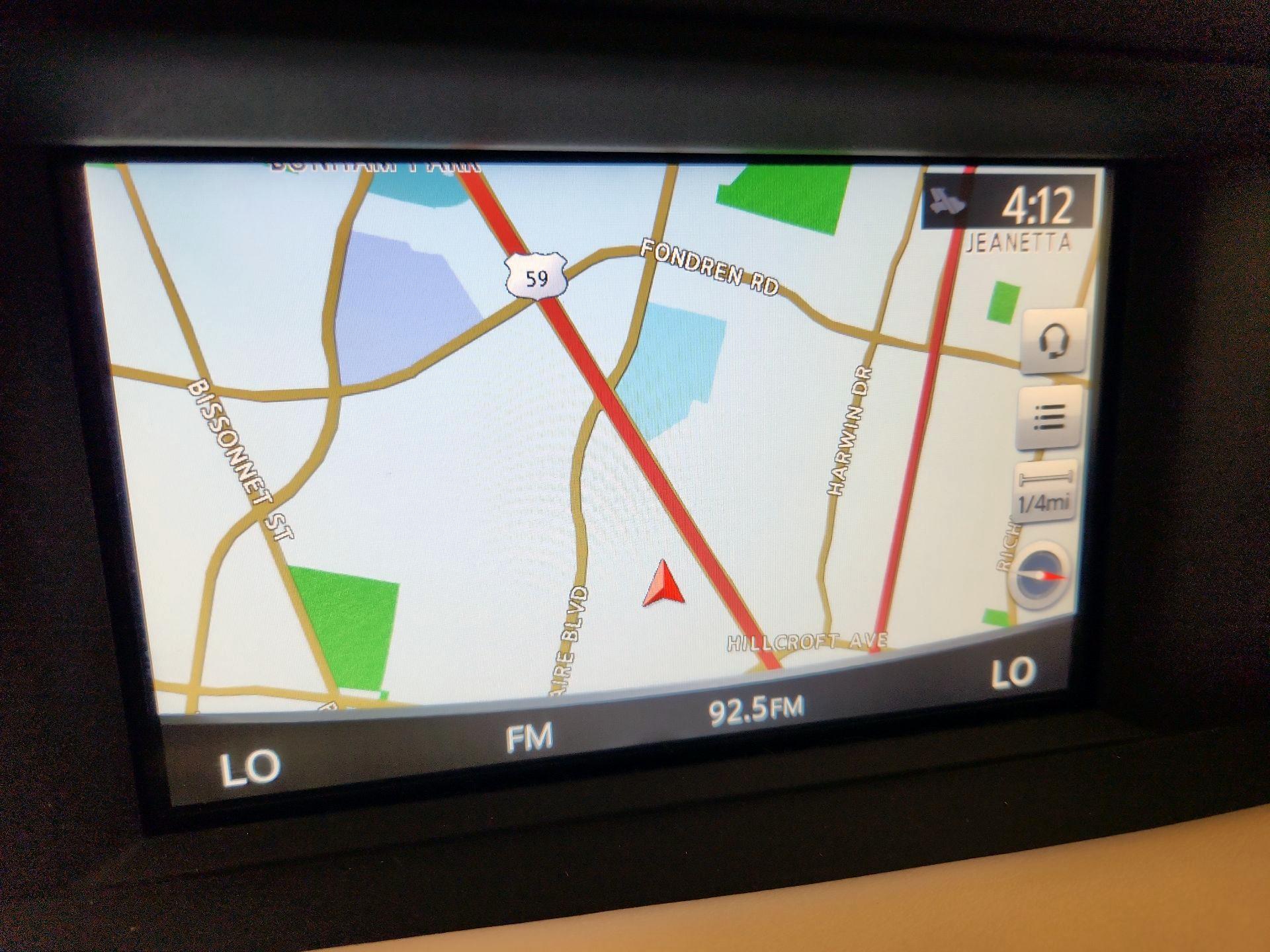 Thumbnail: 2018 INFINITI QX30 - 14