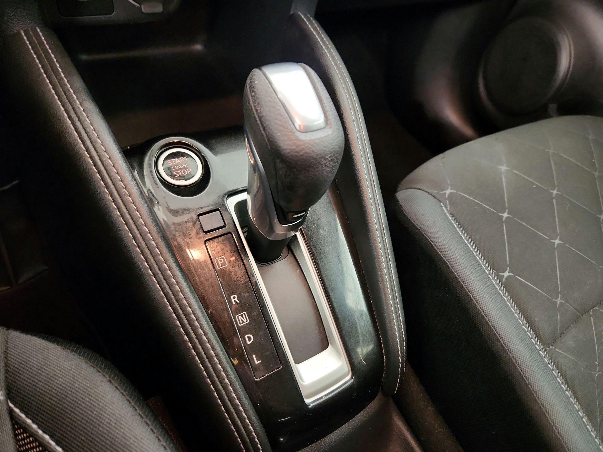 Thumbnail: 2019 Nissan Kicks - 17