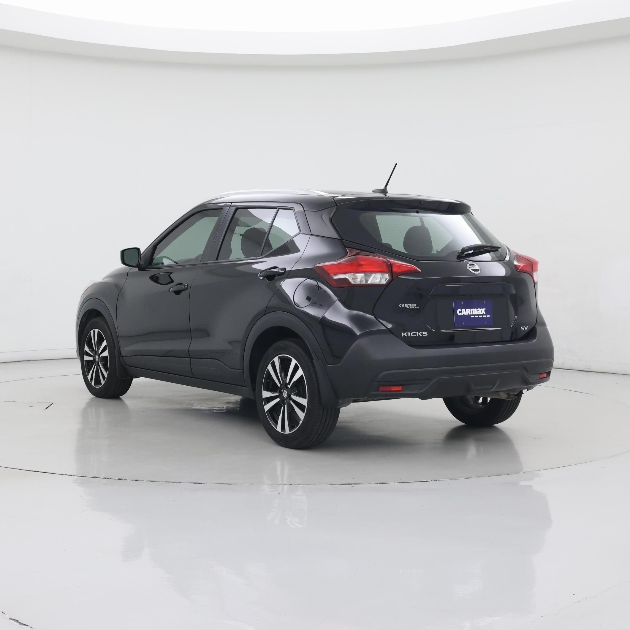 Thumbnail: 2019 Nissan Kicks - 2