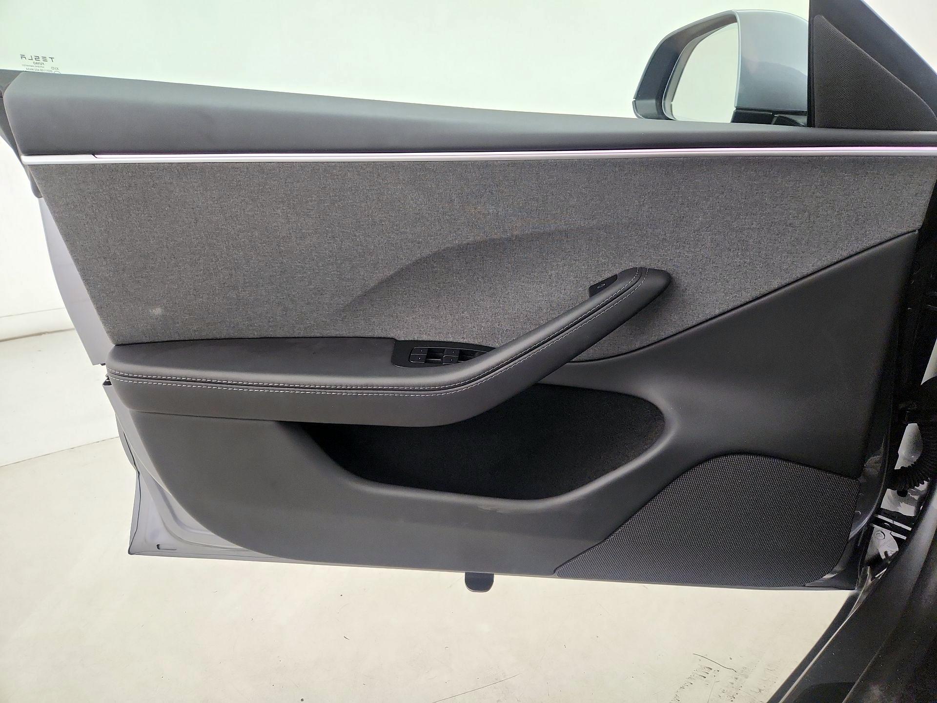 Thumbnail: 2025 Tesla Model 3 - 12