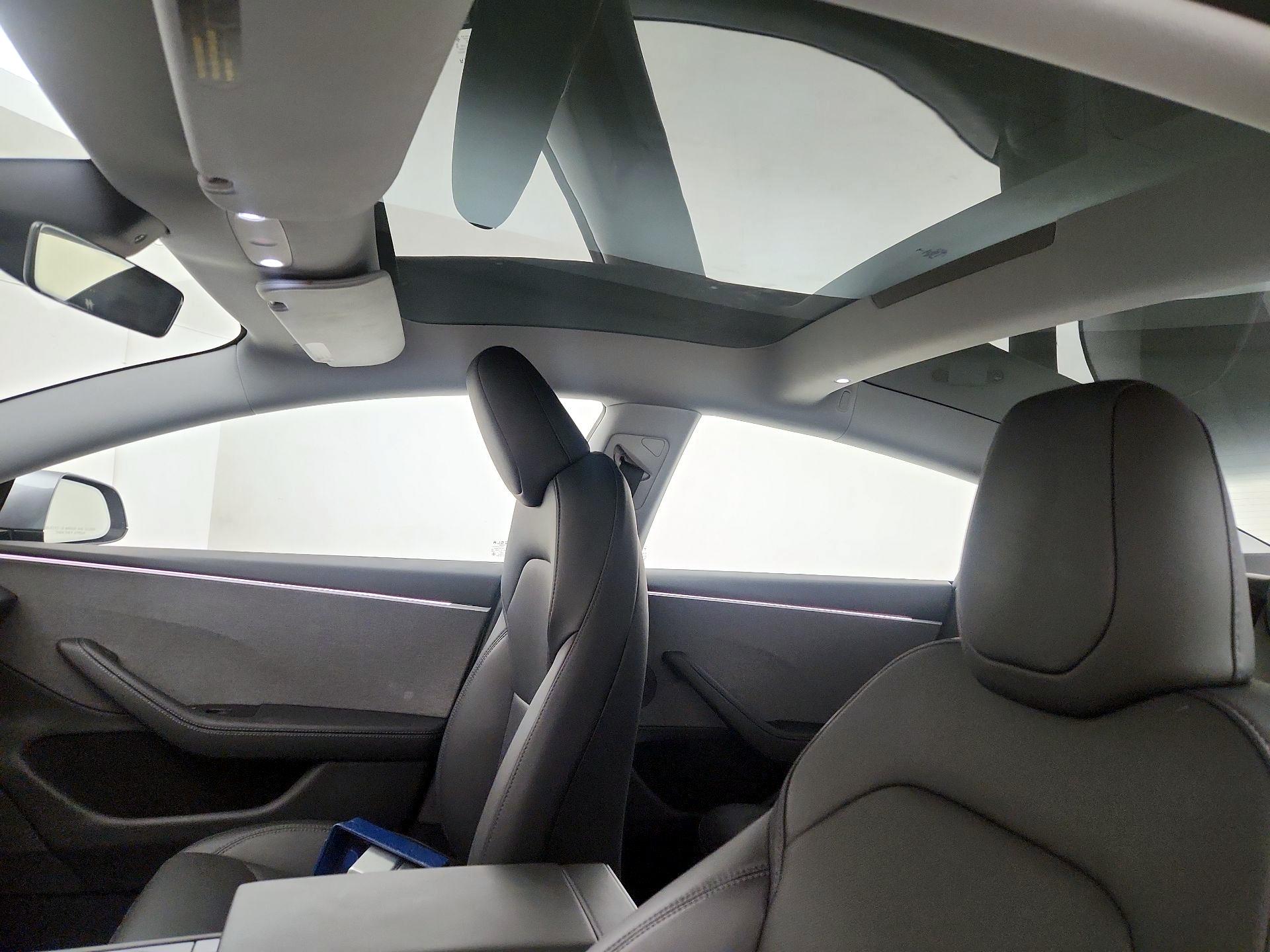 Thumbnail: 2025 Tesla Model 3 - 19