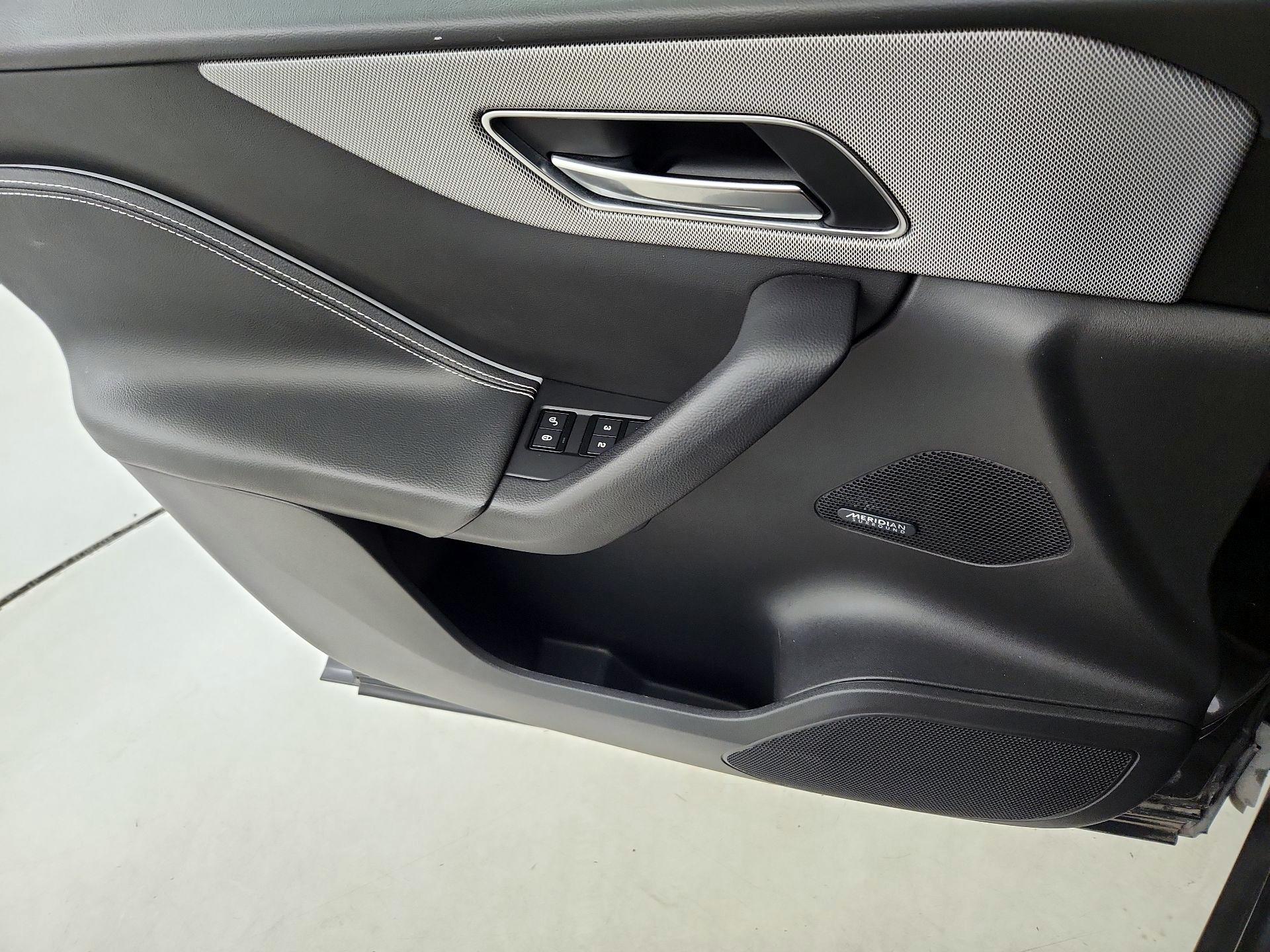 Thumbnail: 2018 Jaguar F-Pace - 12