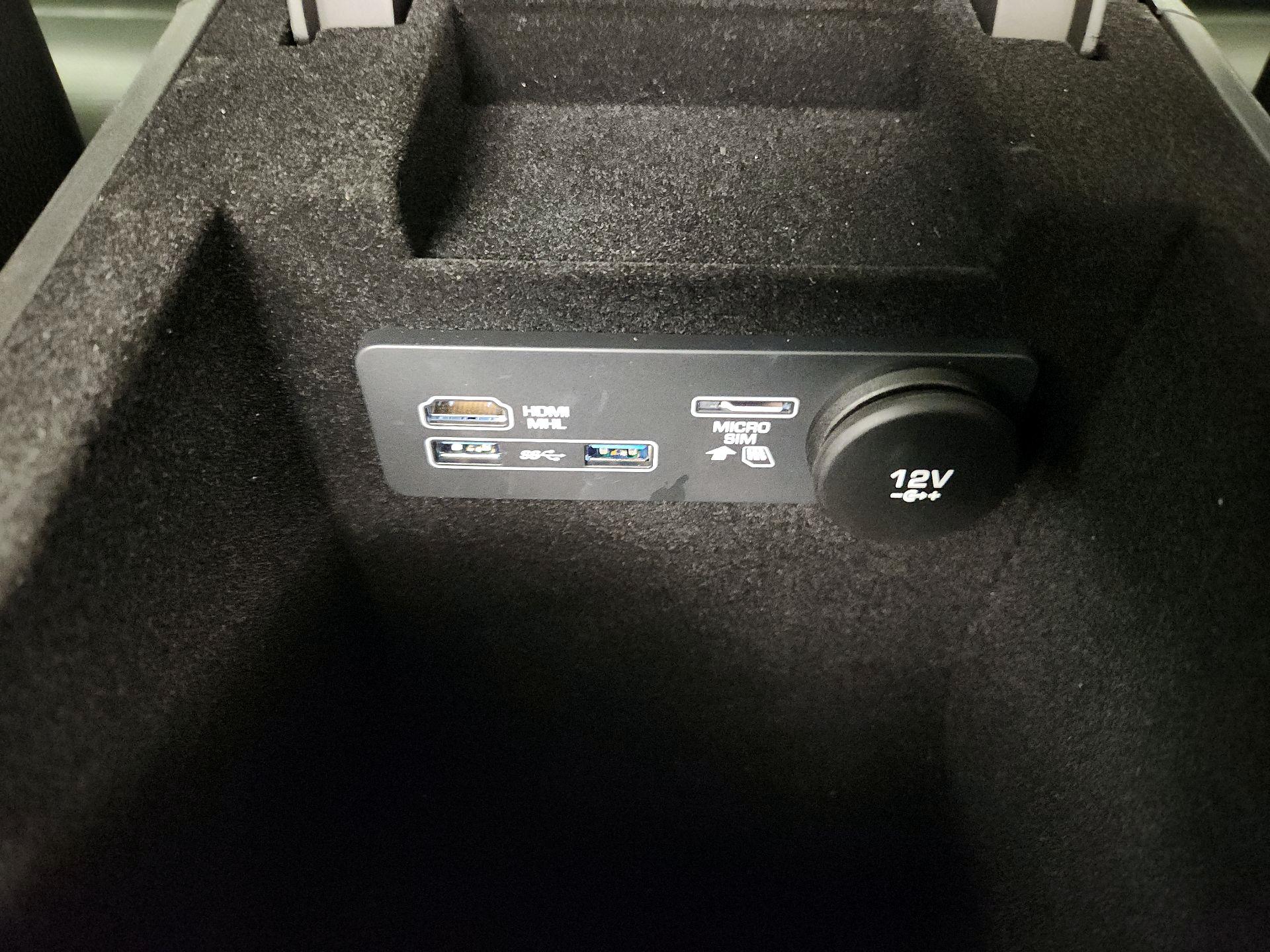 Thumbnail: 2018 Jaguar F-Pace - 19