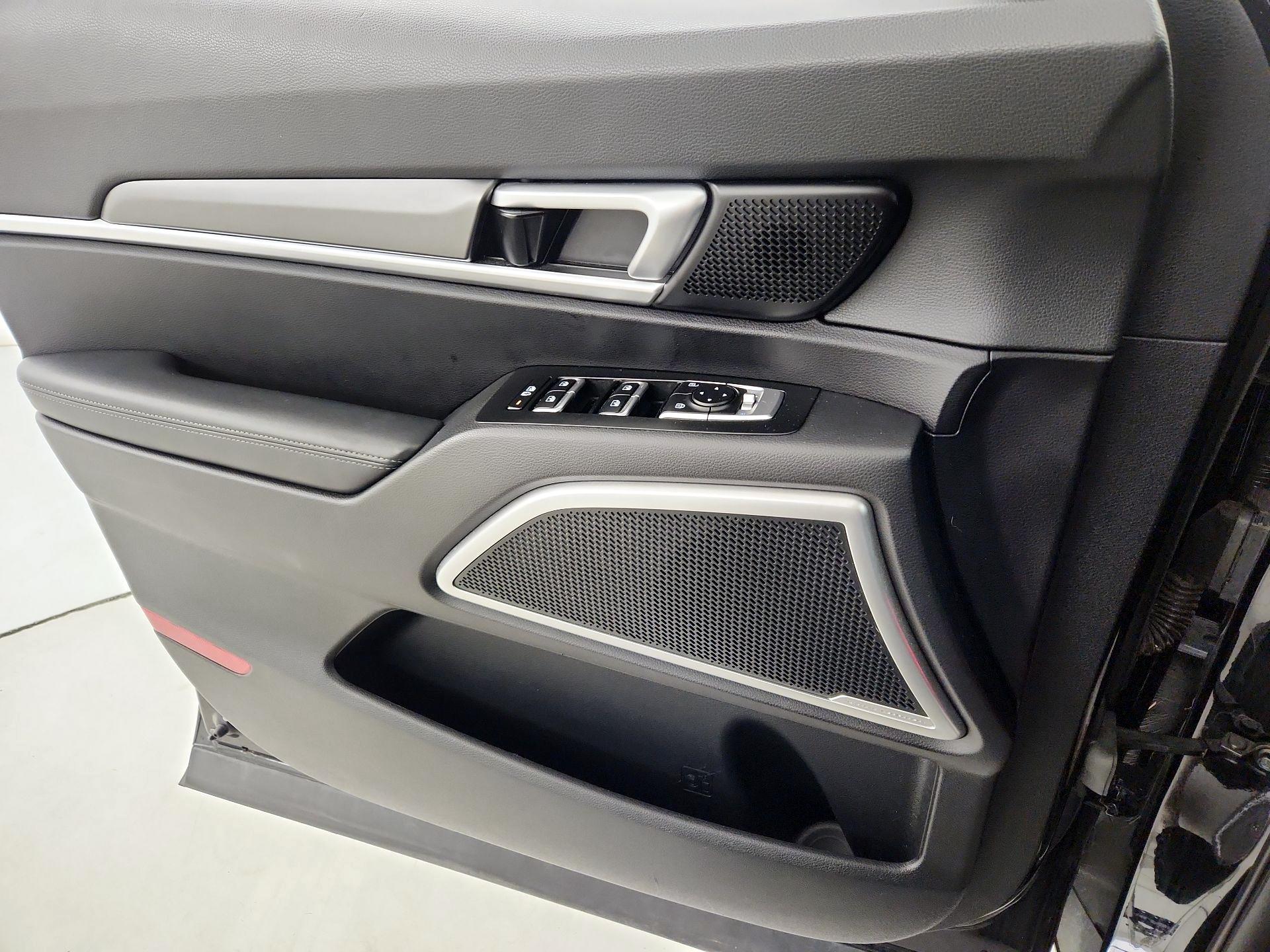 Thumbnail: 2021 Kia Telluride - 12