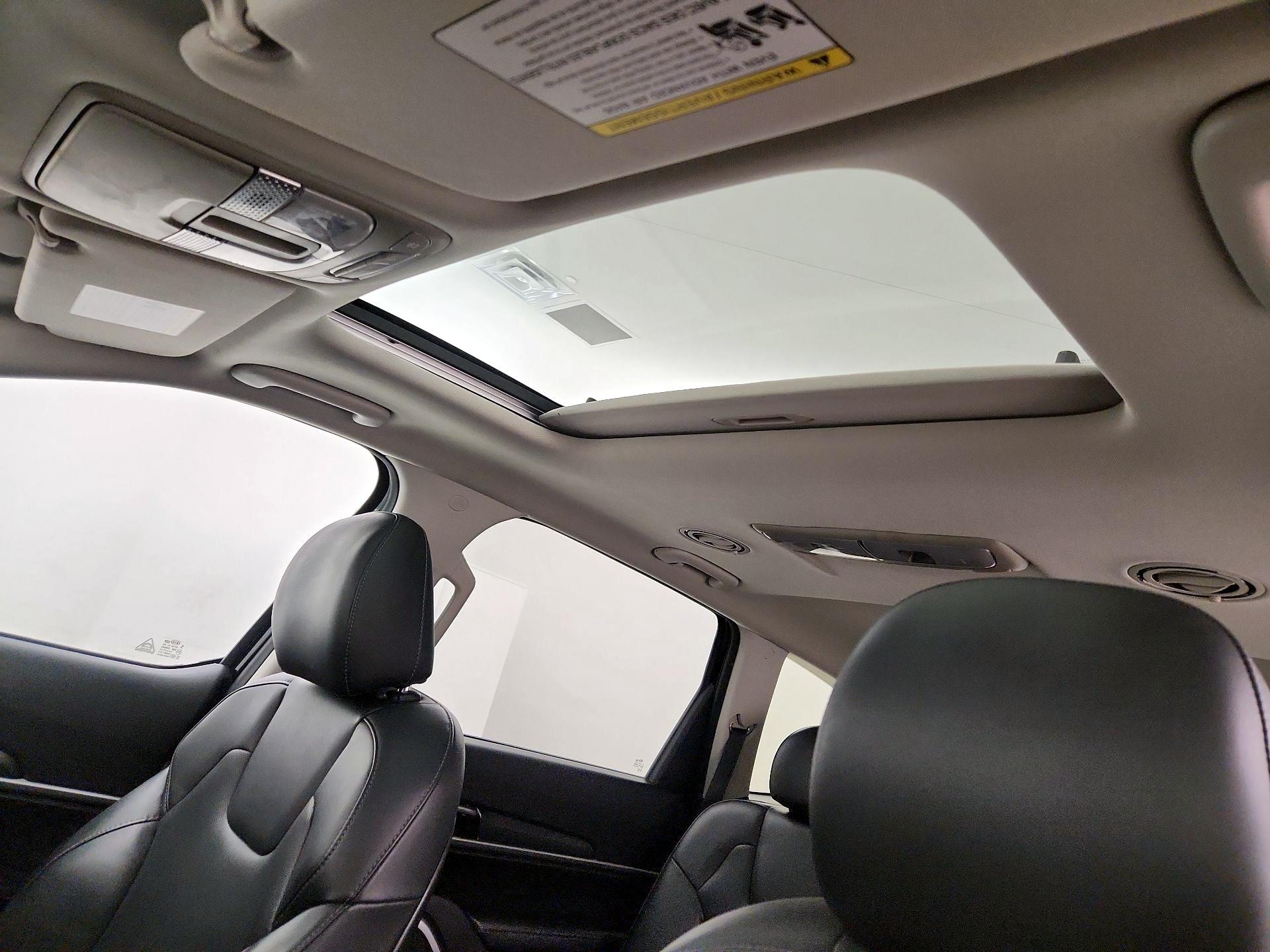 Thumbnail: 2021 Kia Telluride - 19