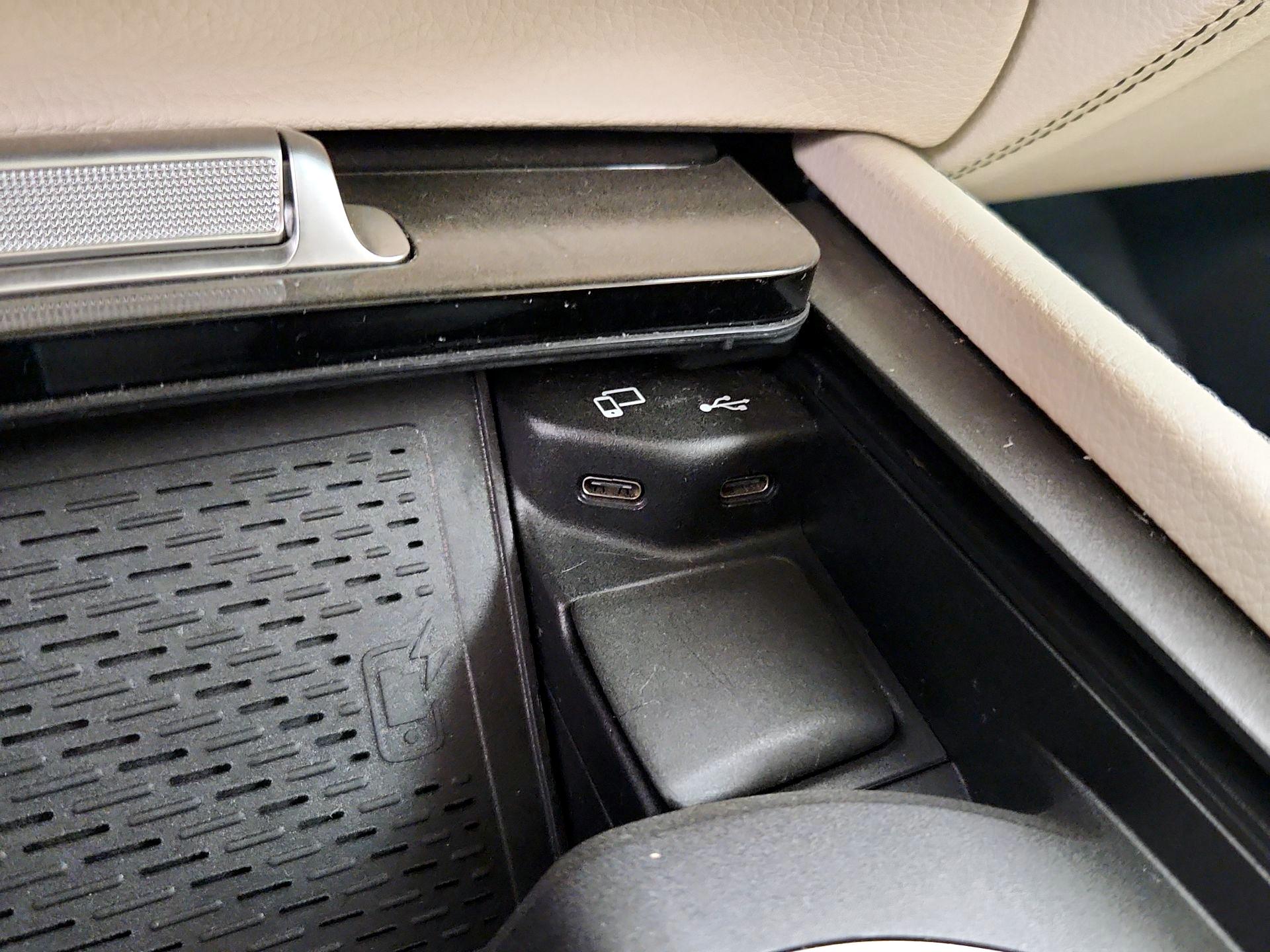 Thumbnail: 2020 Mercedes-Benz GLE - 19