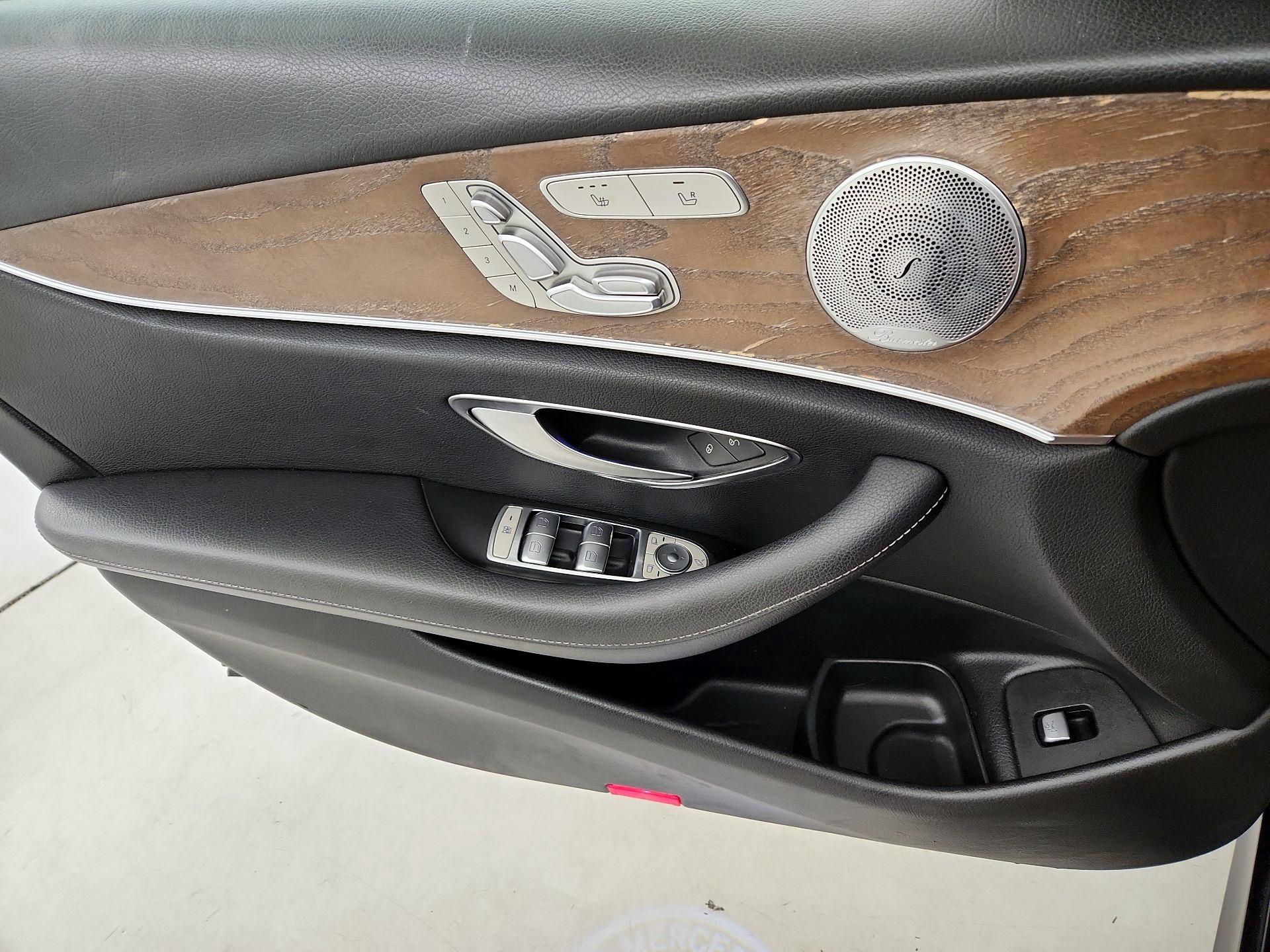 Thumbnail: 2018 Mercedes-Benz E-Class - 12